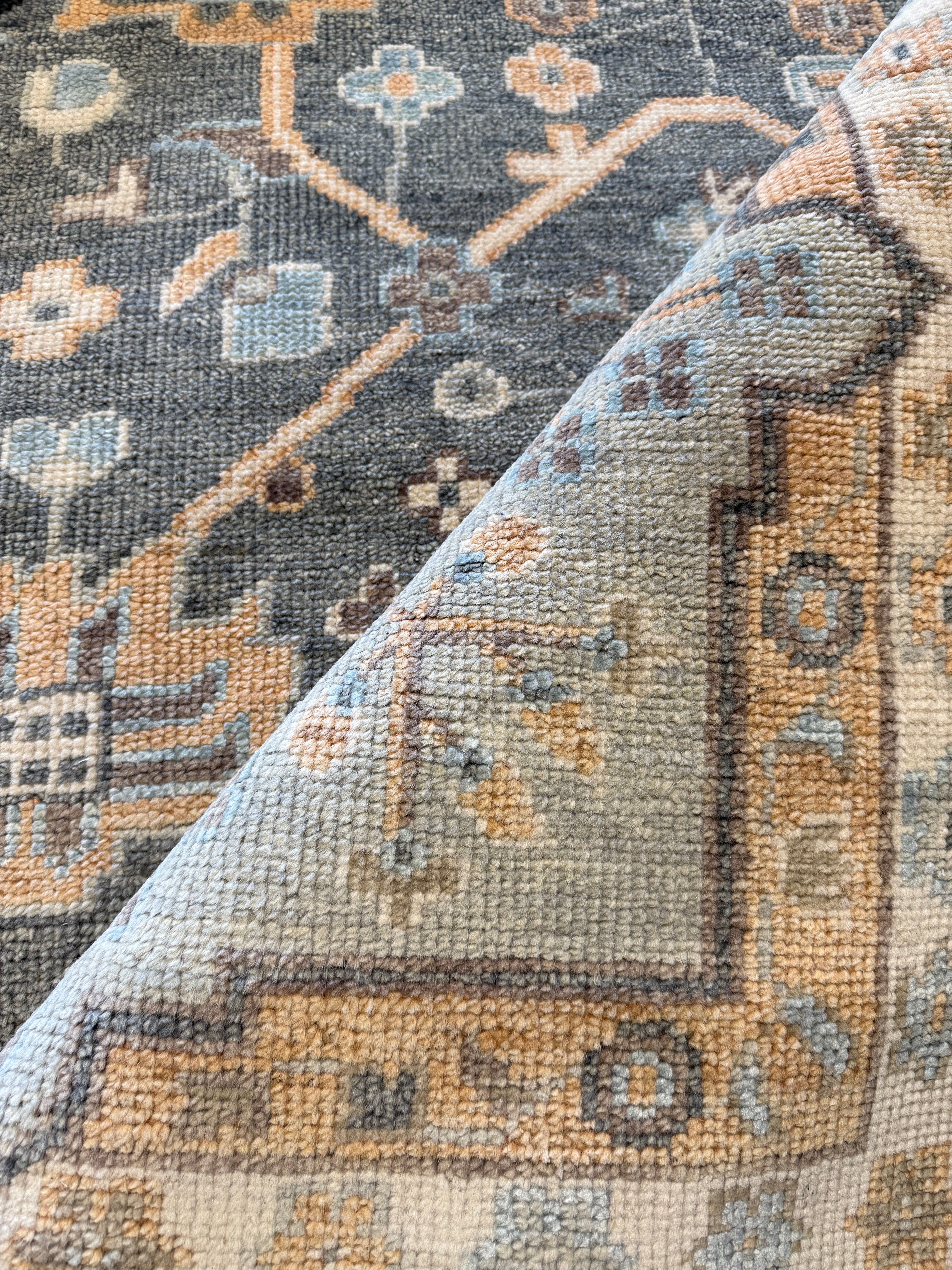 Abbie Cornish 8X10 Hand-Knotted Oushak Rug Grey and Tan