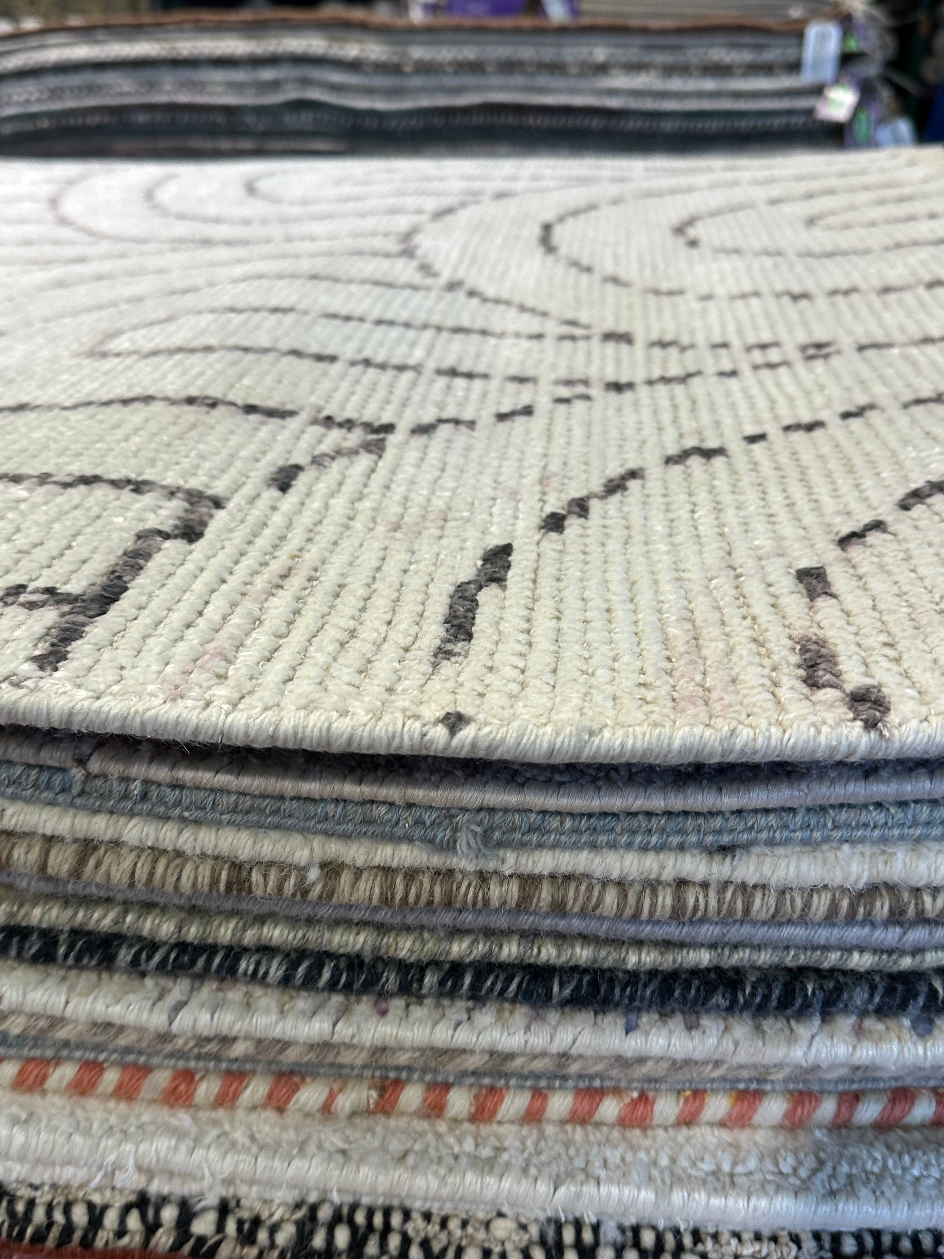 Ben Lester 4.6x6.6 Ivory Hand-Knotted Modern Style Rug