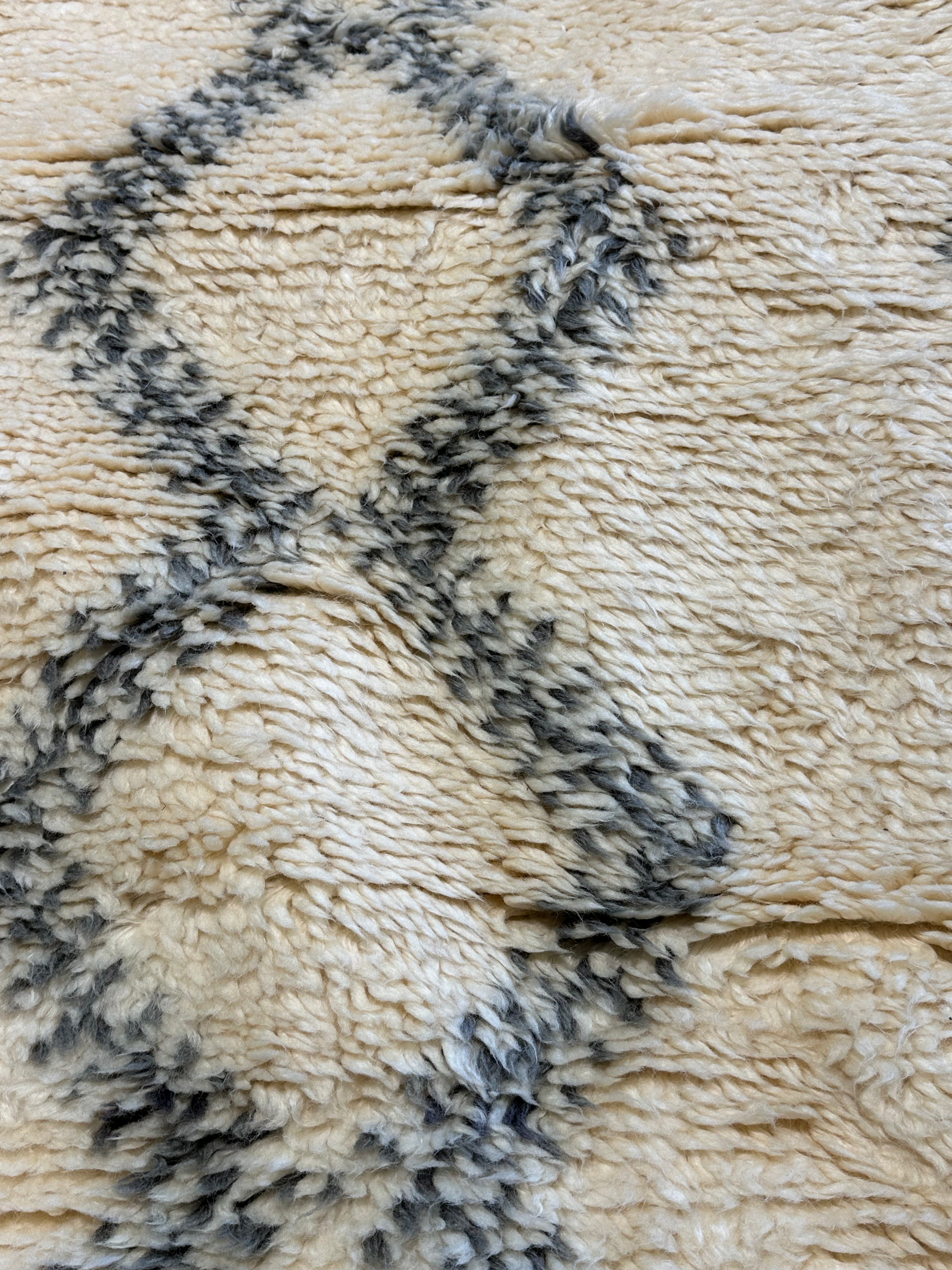 Daniel Anthony 4.6x6.6 Beige Hand-Knotted Moroccan Style Rug