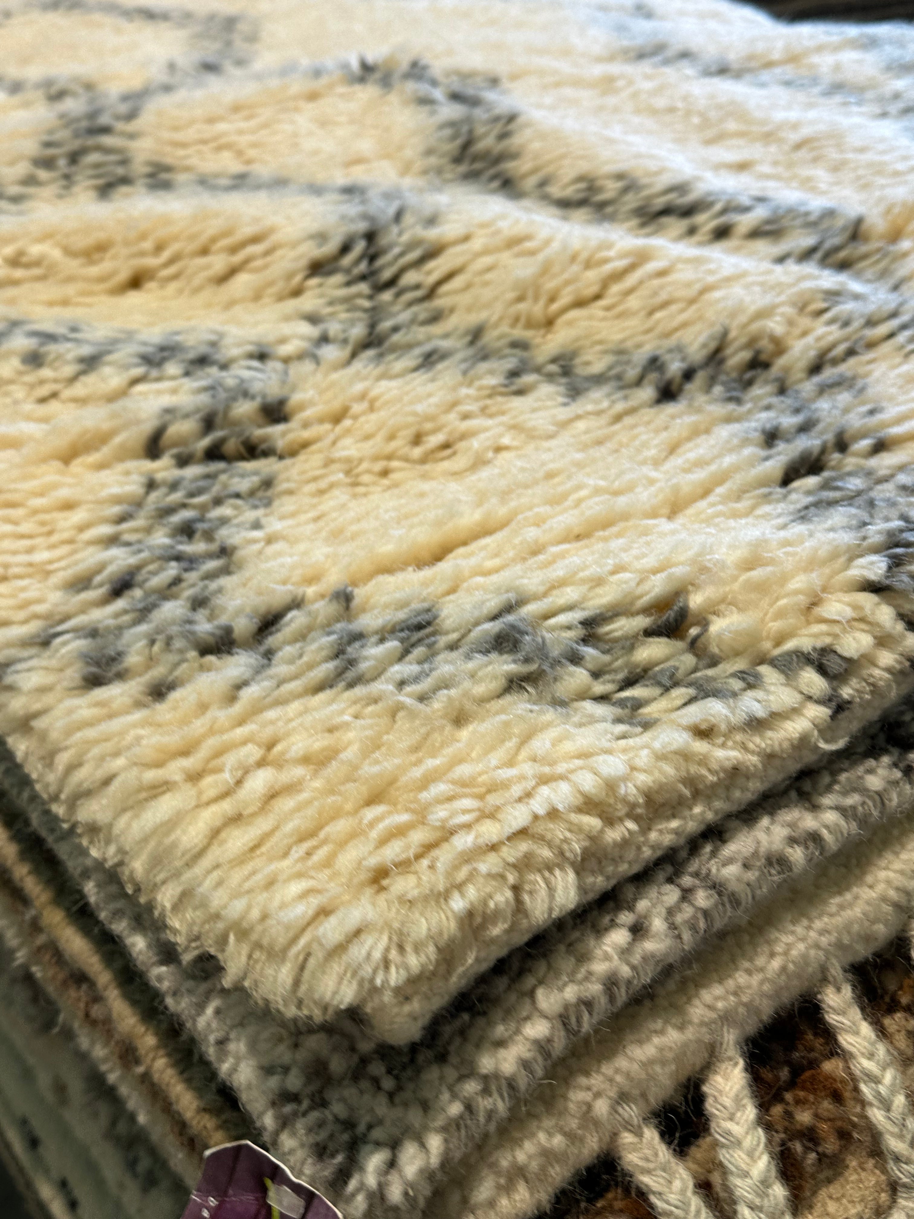 Daniel Anthony 4.6x6.6 Beige Hand-Knotted Moroccan Style Rug