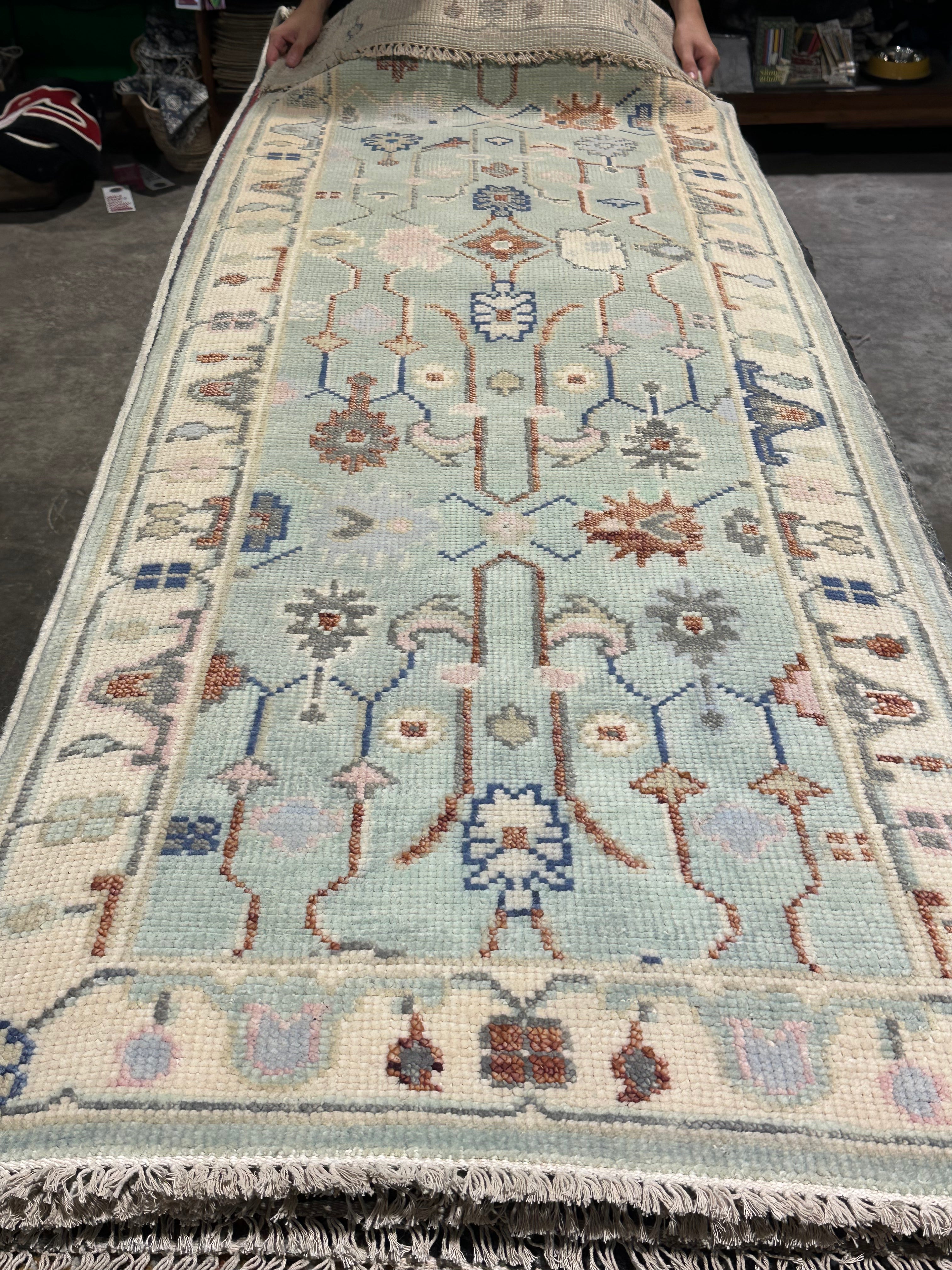 Sedona Carvajal 2.6x8 Lght Green Hand-Knotted Oushak Runner