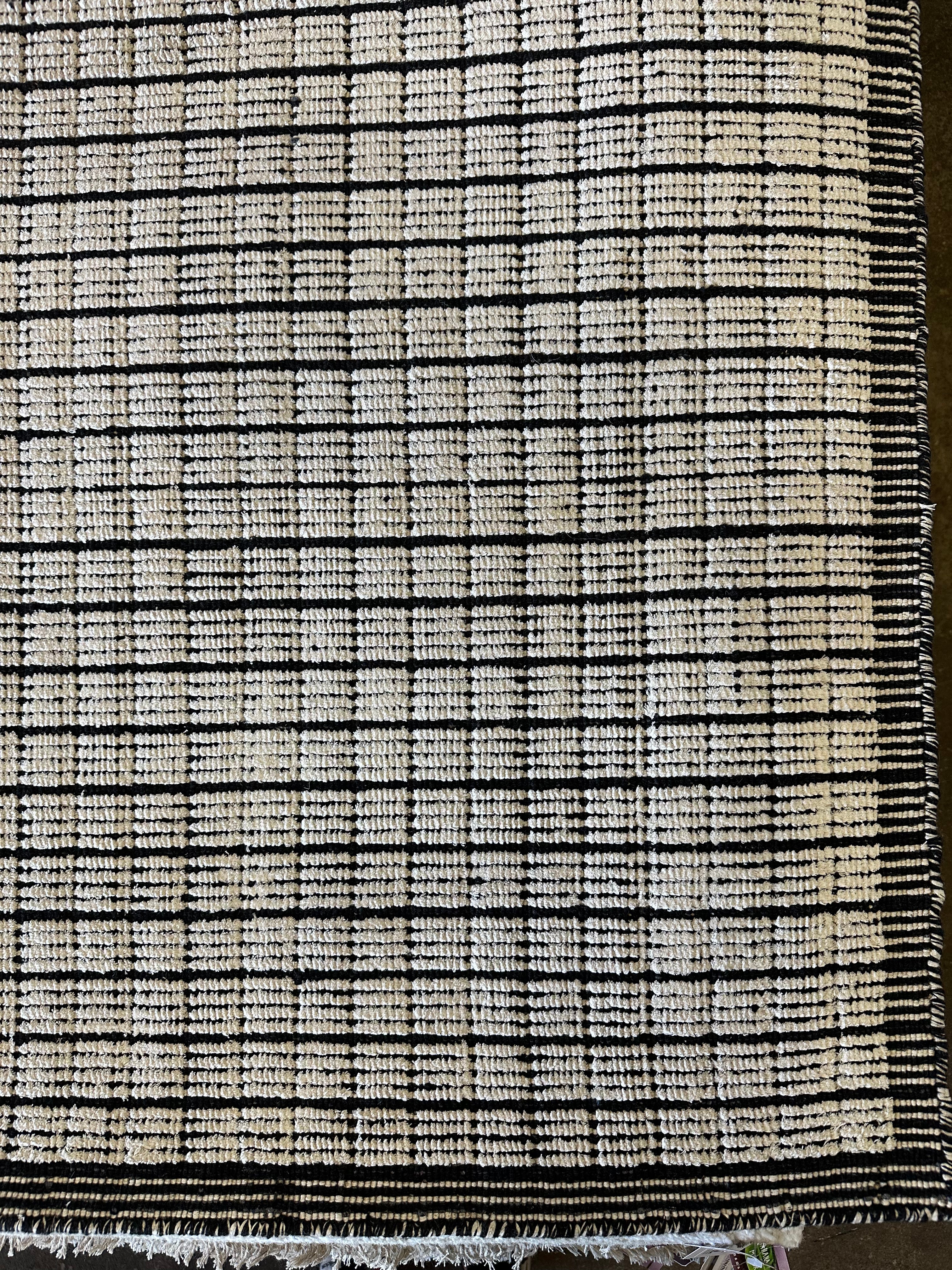 Johanna 10x13.9 Handwoven Blended Textured Carpet