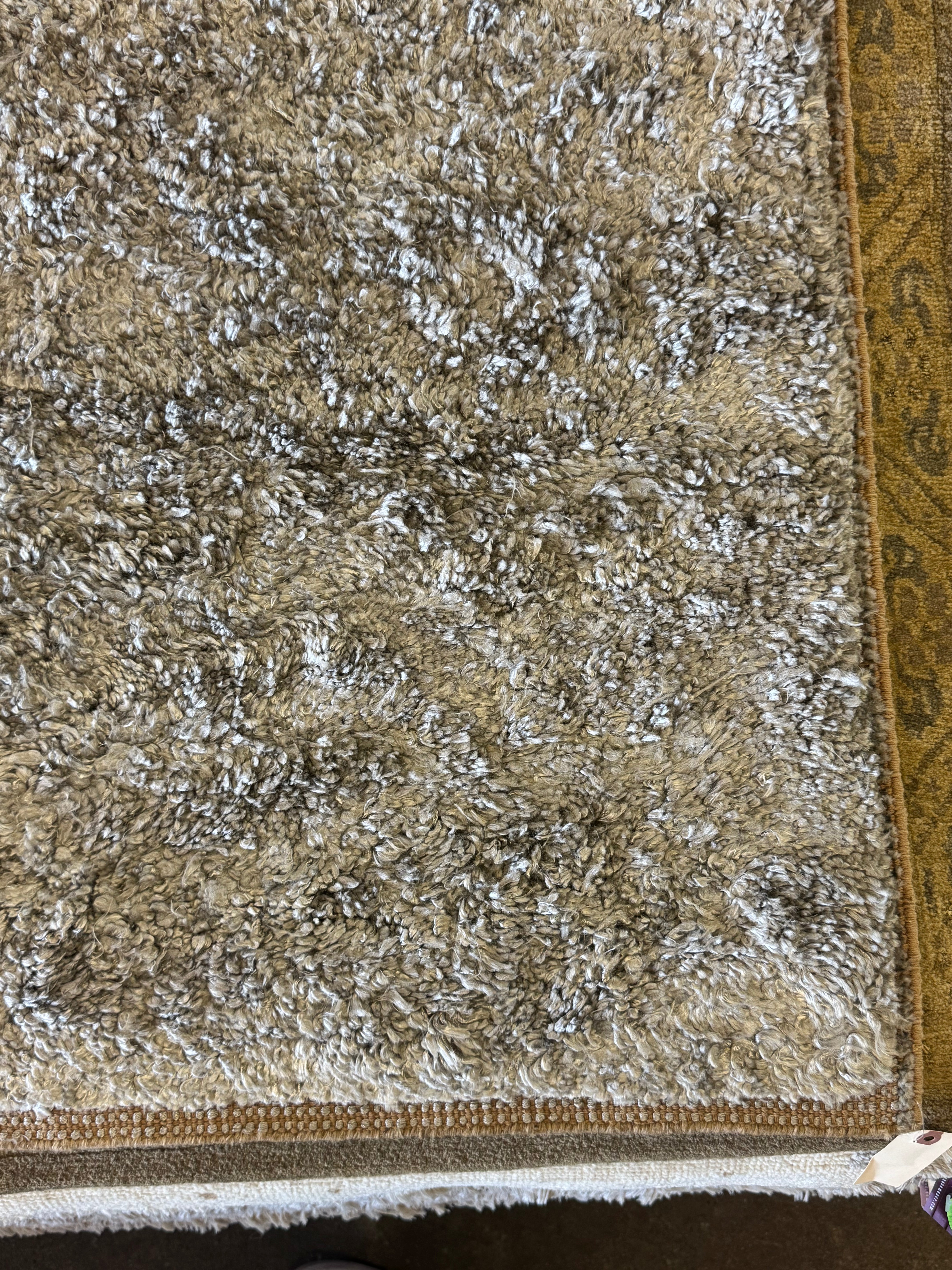 Saul Goodman 8x10 Silver Banana Shag SW Pewter Tibetan Rug