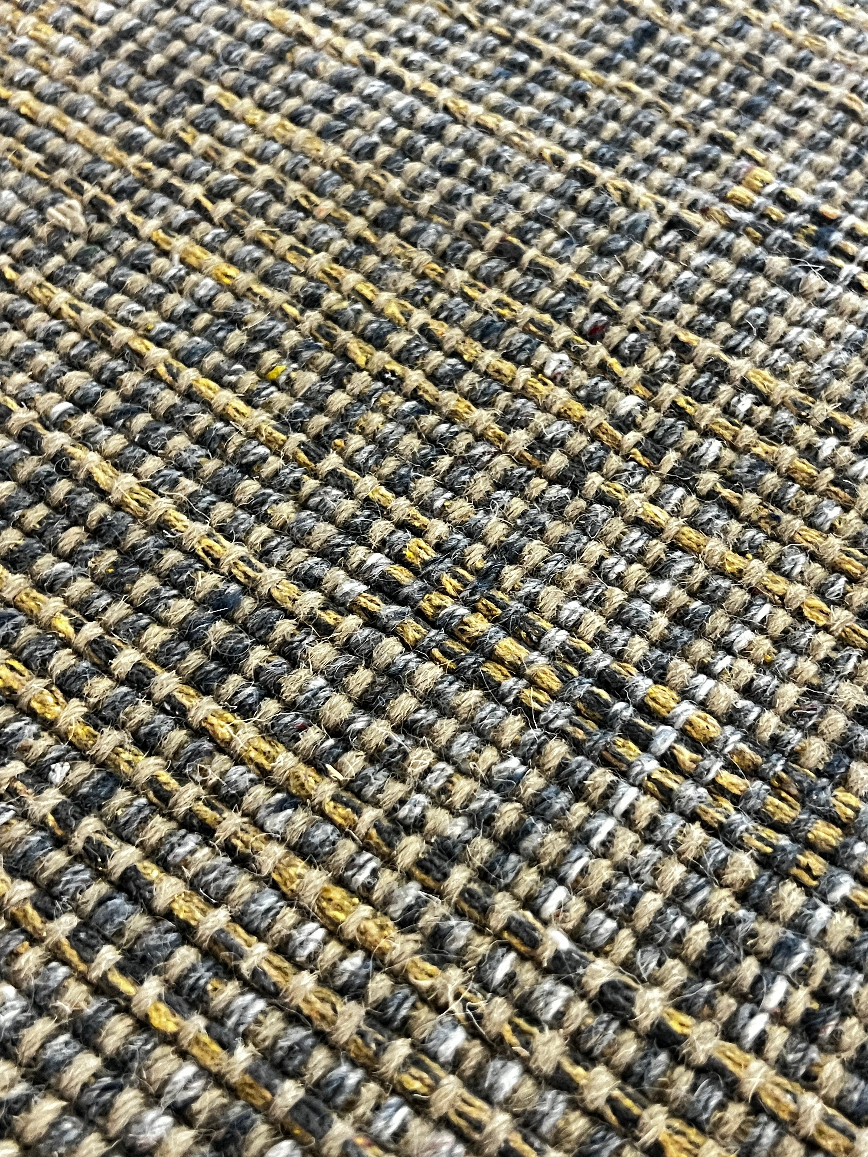 Contessa 7.9x10 Handwoven Textured Wool Durrie