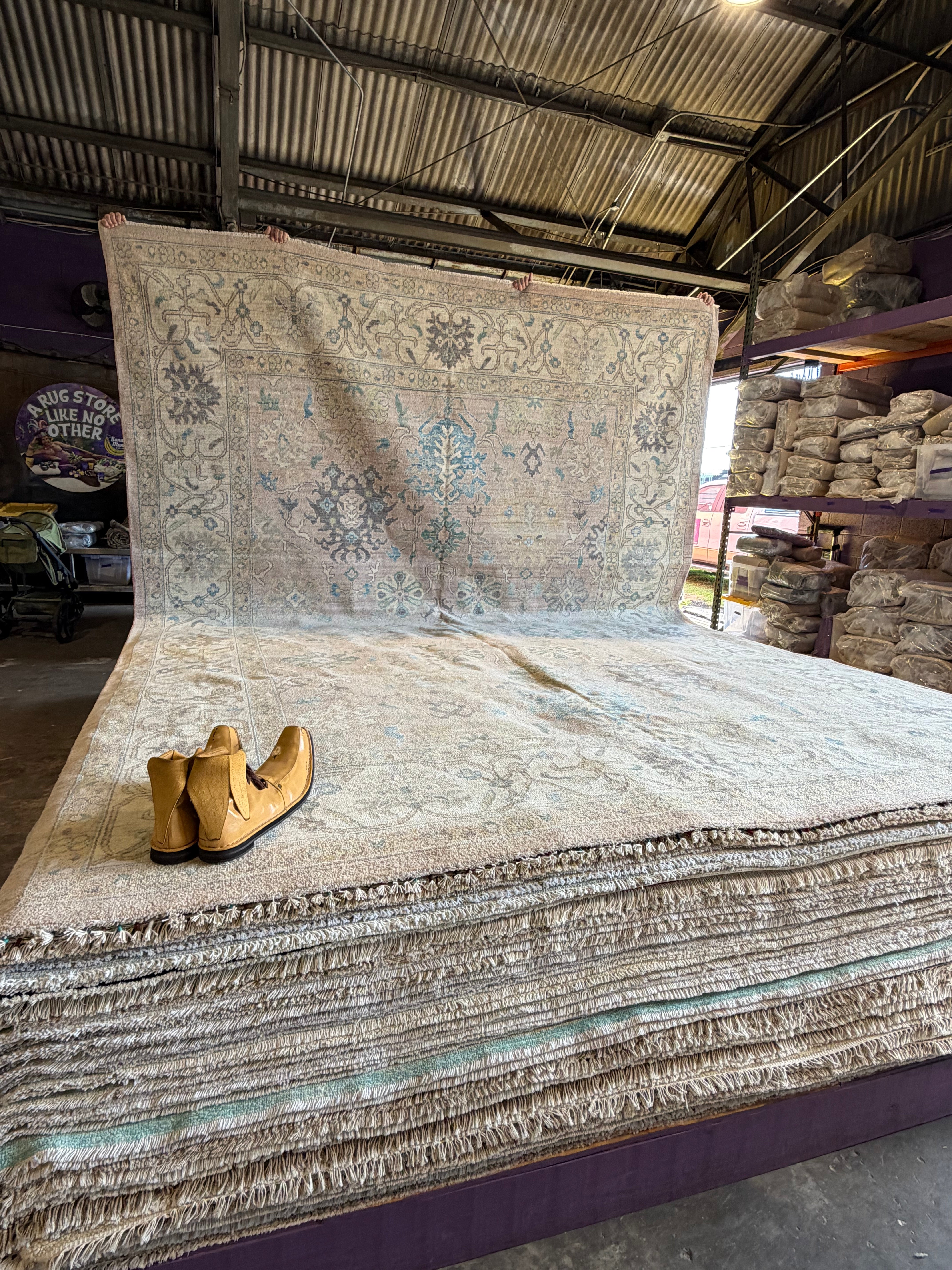 Tiera Shavone 9.10x13.10 Pink Afghani Whitewashed Oushak