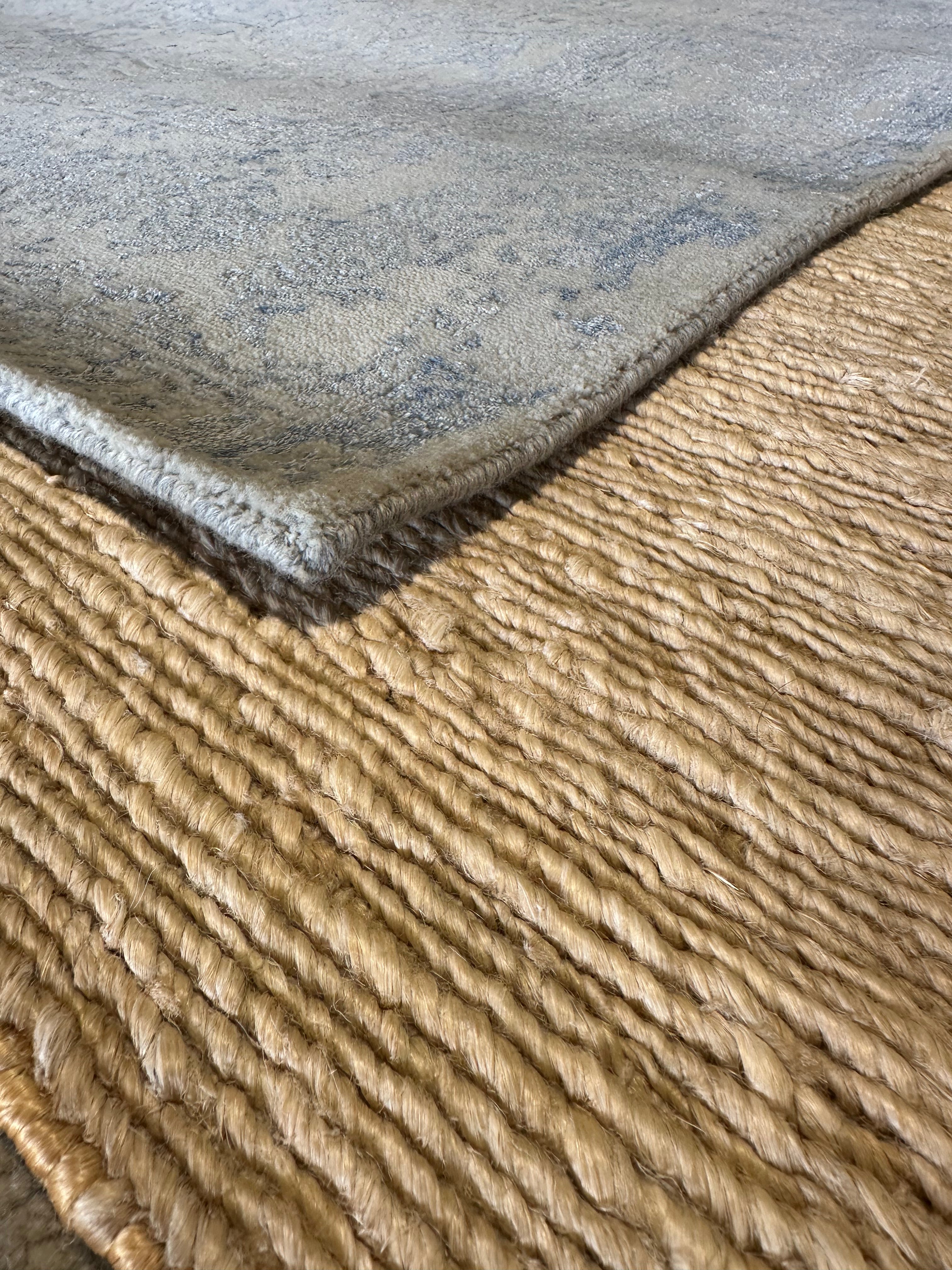 Louis Marc Silver Hand-Knotted Modern Style Rug - Multiple Sizes