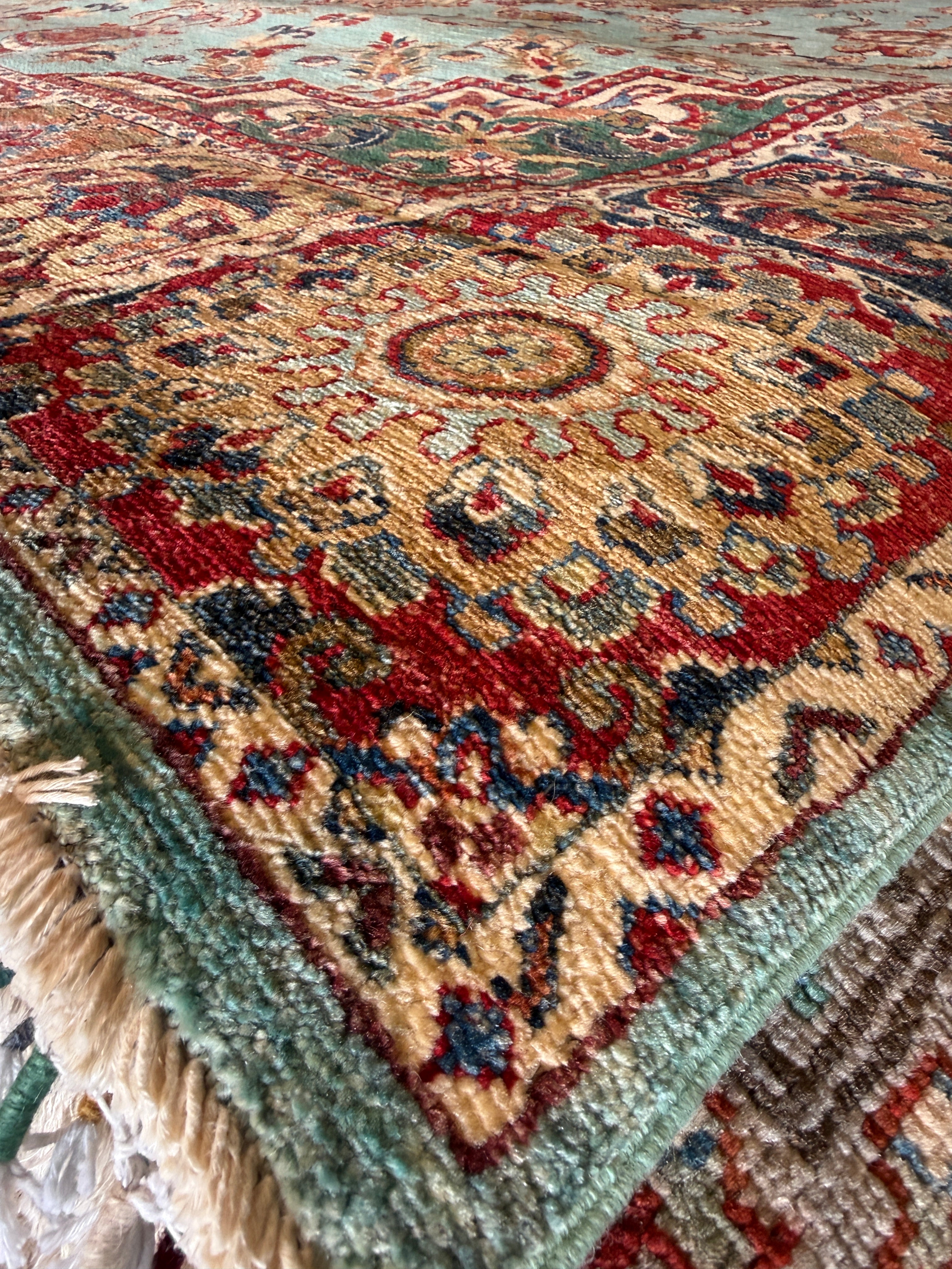 Jessica Chastain 7.11x9.11 COLOR Afghani Heriz Rug