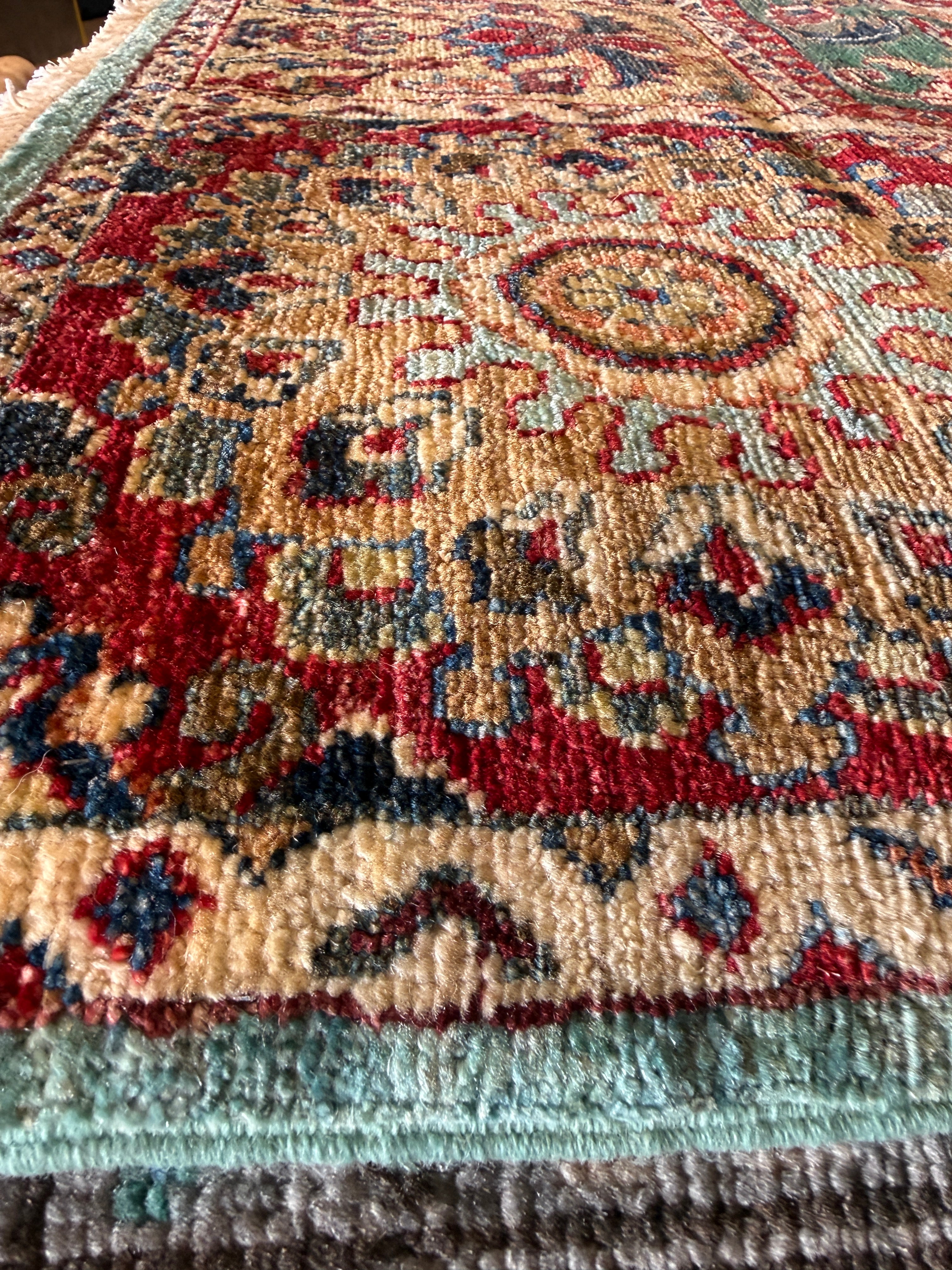 Jessica Chastain 7.11x9.11 COLOR Afghani Heriz Rug