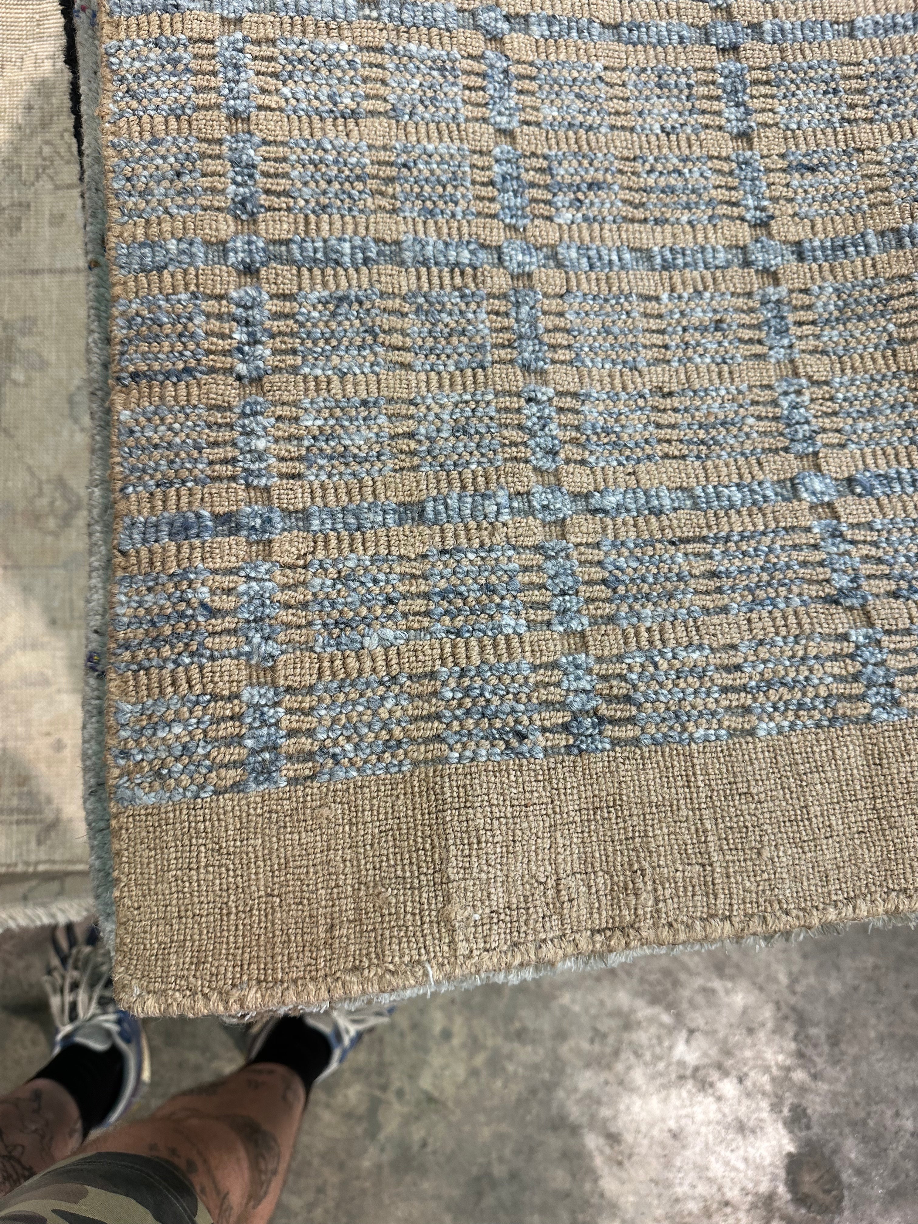 Jamal Outlaw 2x3 Hand-Knotted Modern Rug