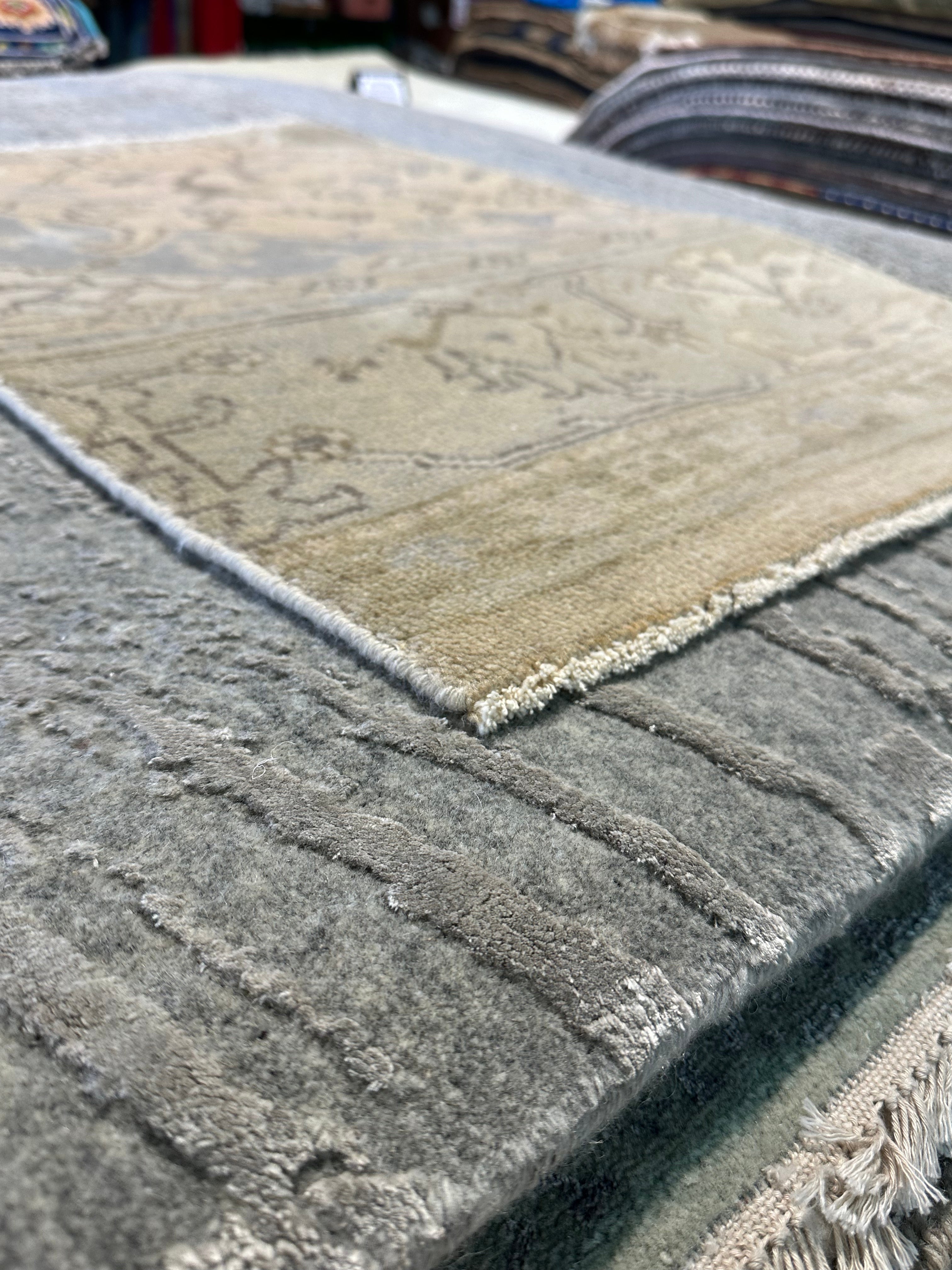 Samantha Vincent 2x3 Hand-Knotted Oushak Rug