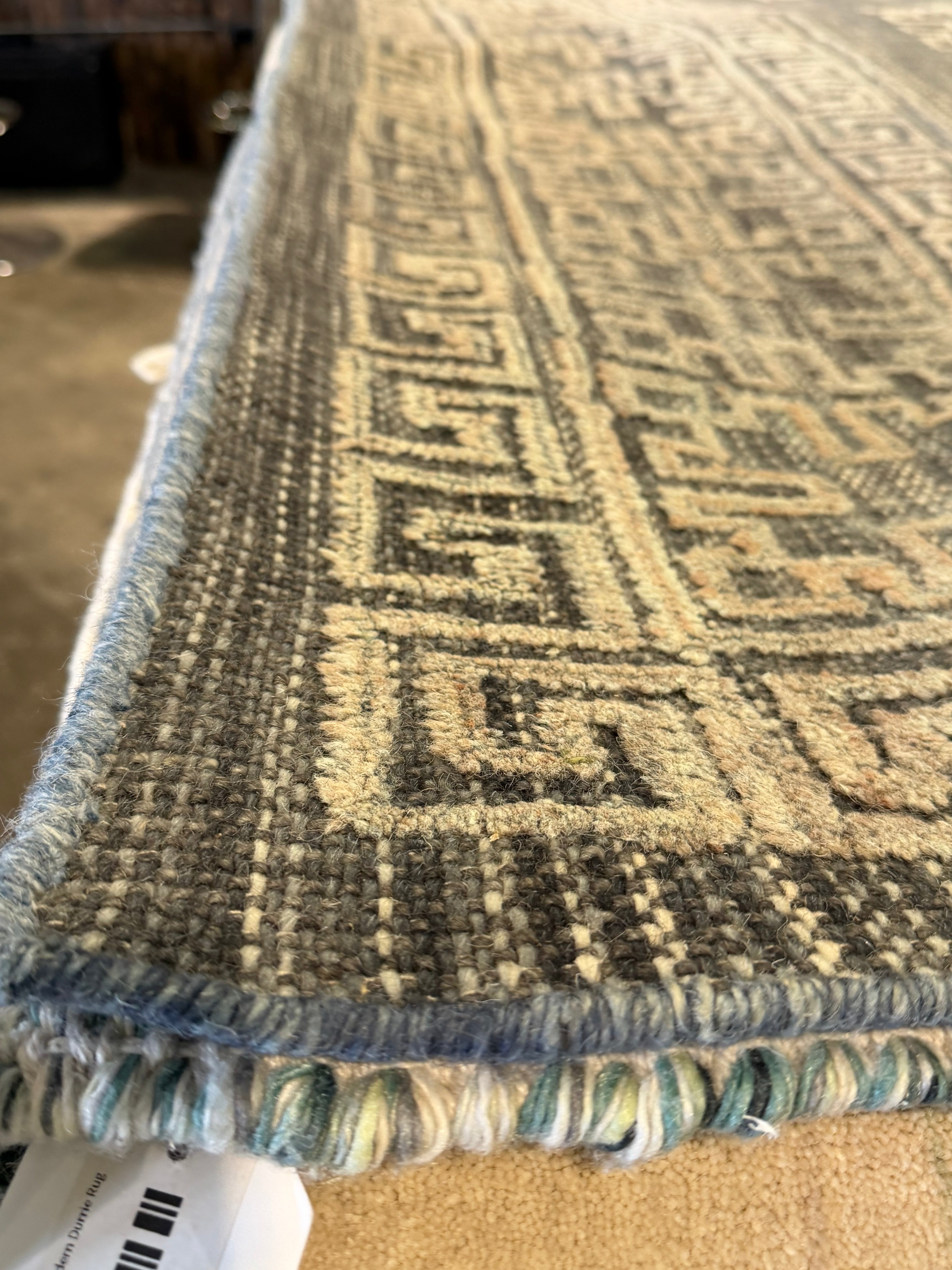 Michael Vaughan 7.6x9.6 Grey Handwoven Modern Rug