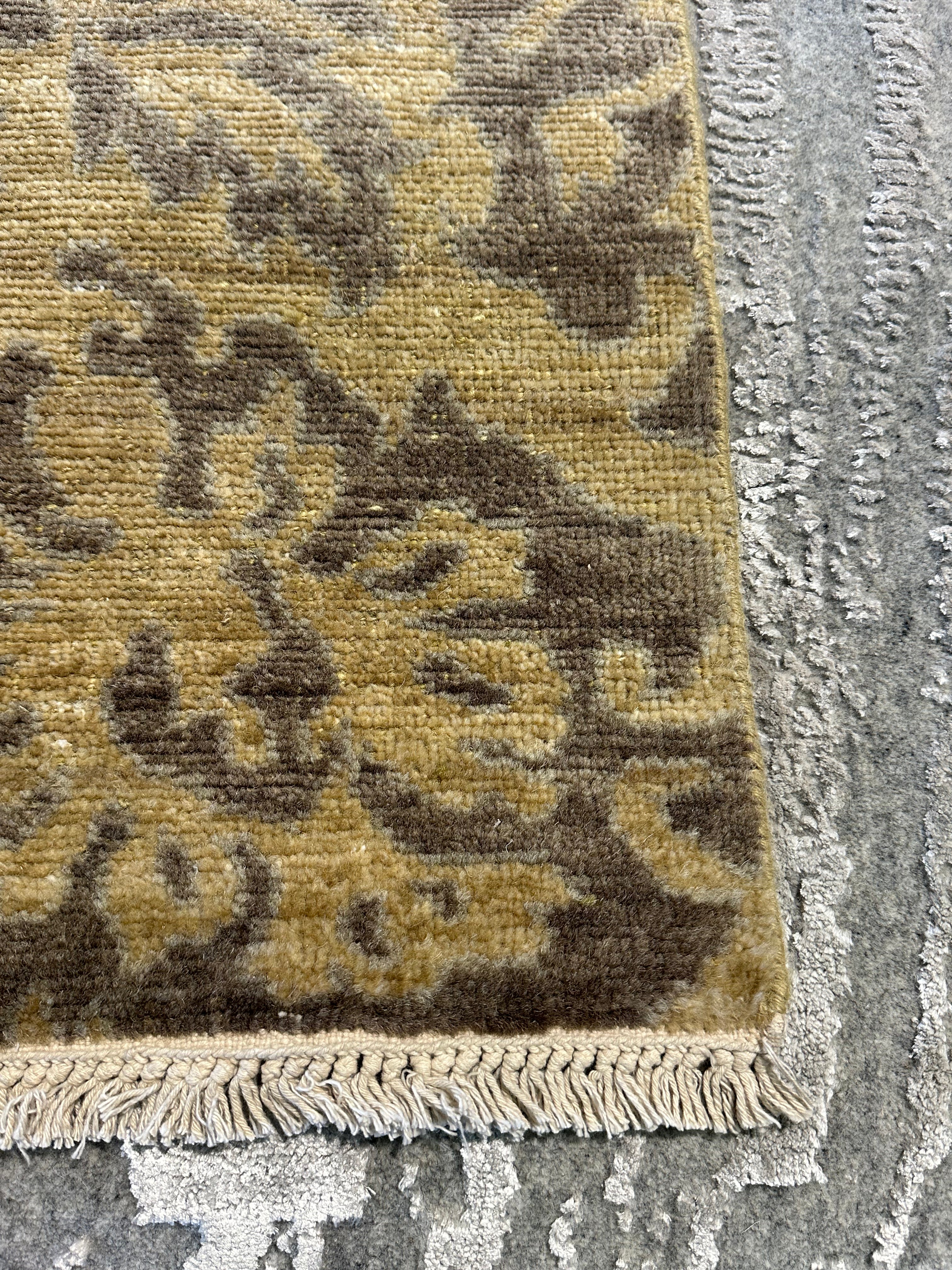 Elizabeth Harlow  2x3 Hand-Knotted Oushak Rug