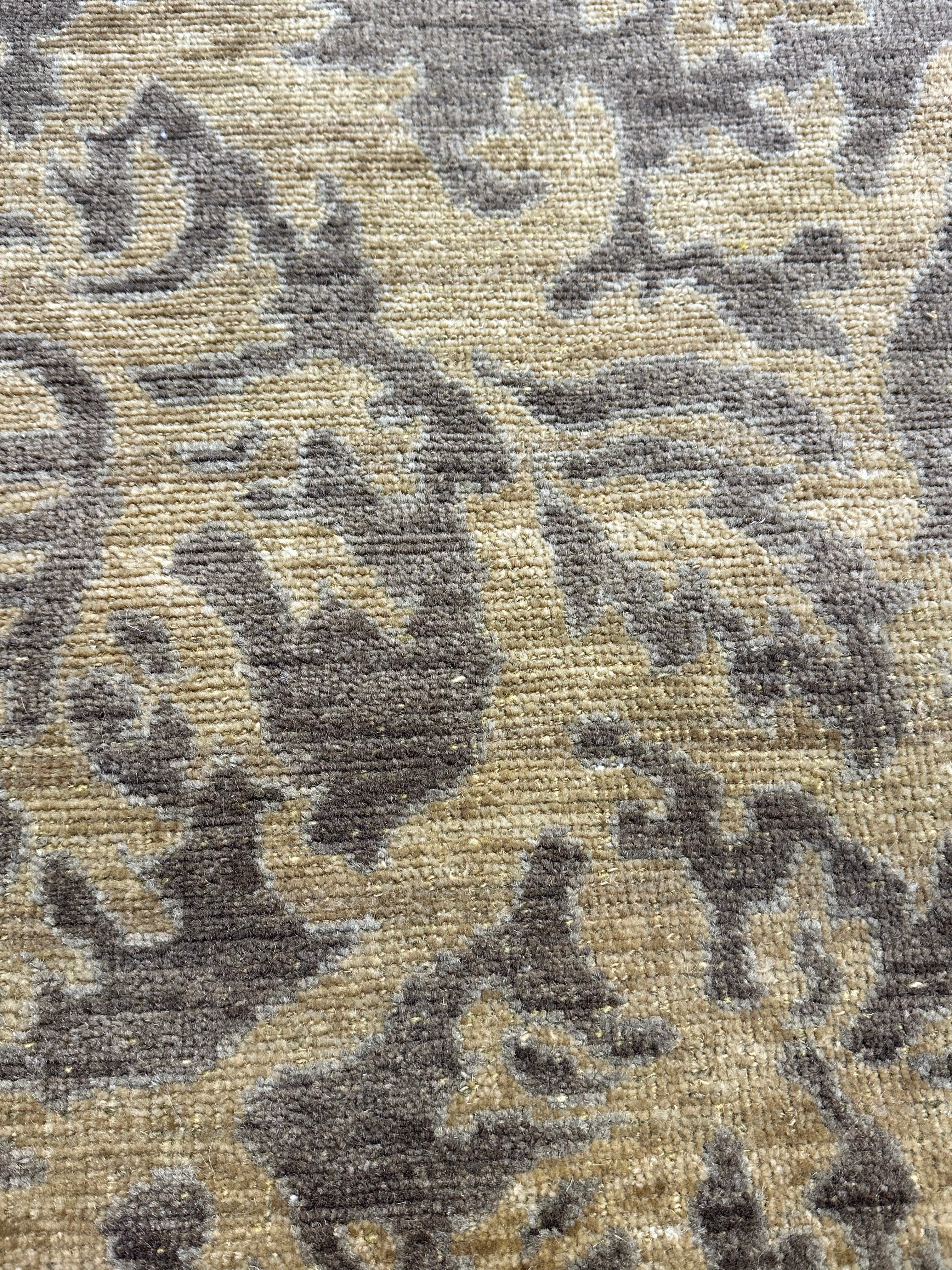 Elizabeth Harlow  2x3 Hand-Knotted Oushak Rug