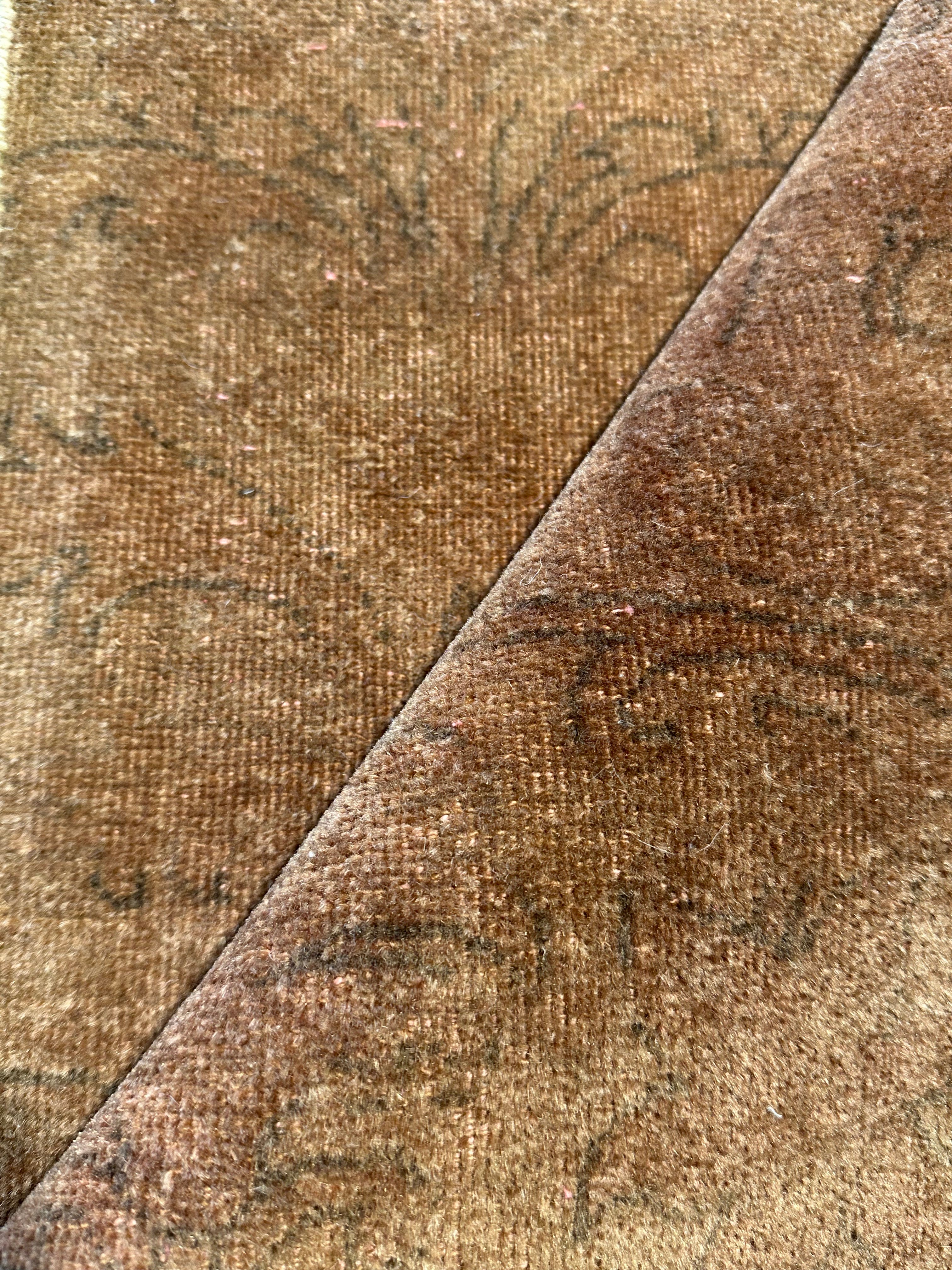 Katelyn Rose Caffrey 2x3 Hand-Knotted Oushak Rug