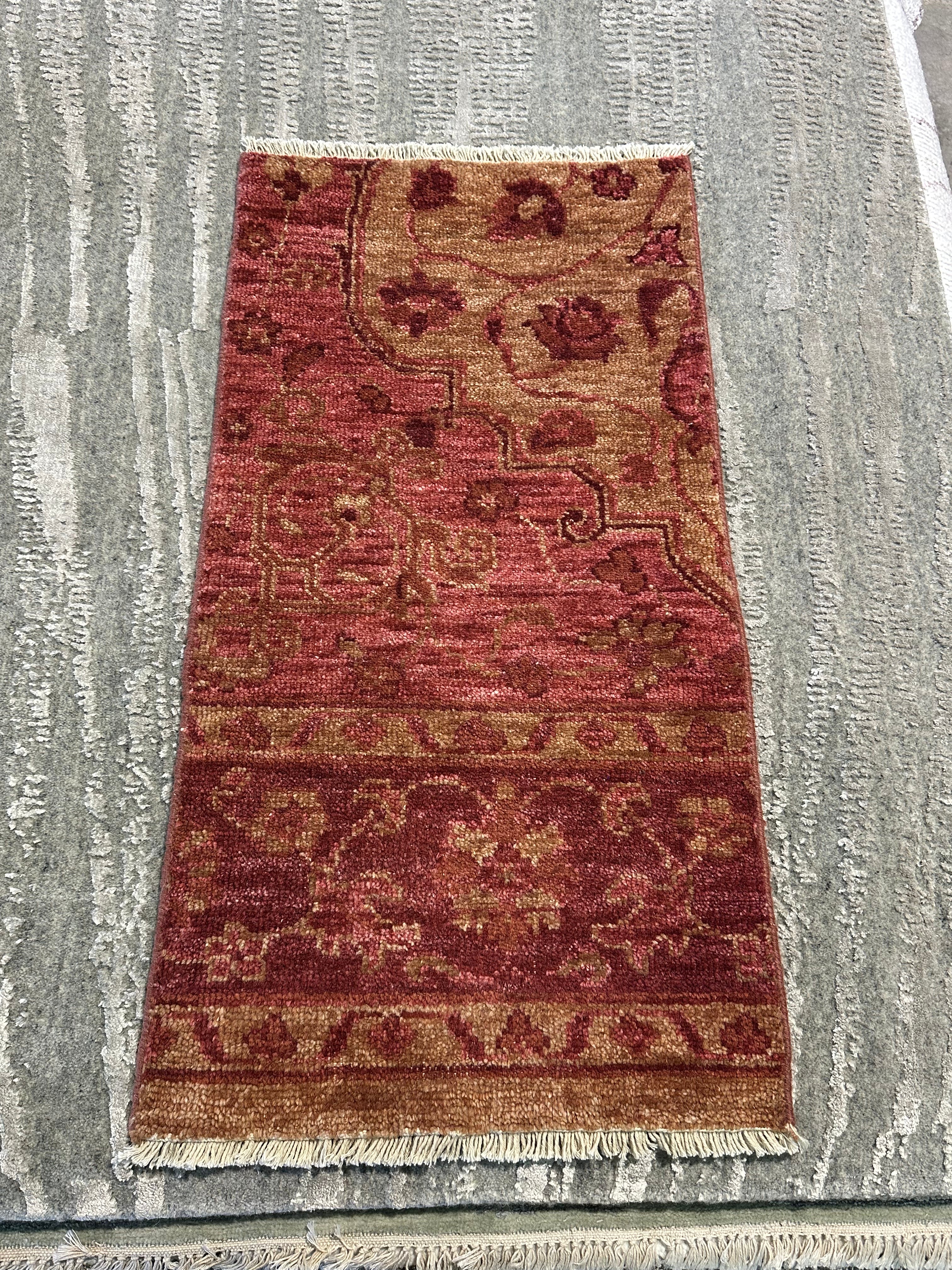 Carmen Julia 2x3 Hand-Knotted Oushak Rug