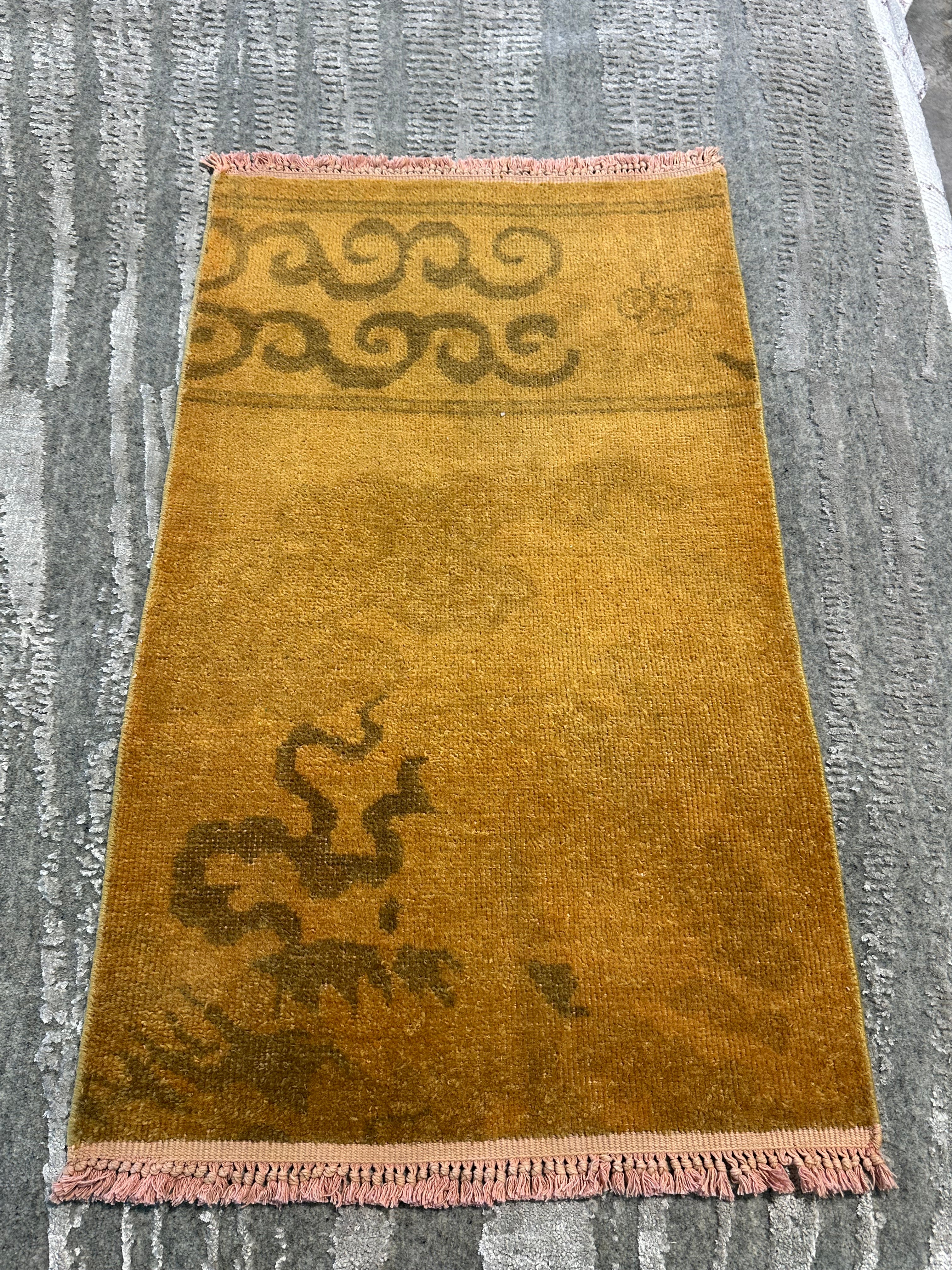 Caroline Valencia 2x3 Hand-Knotted Oushak Rug