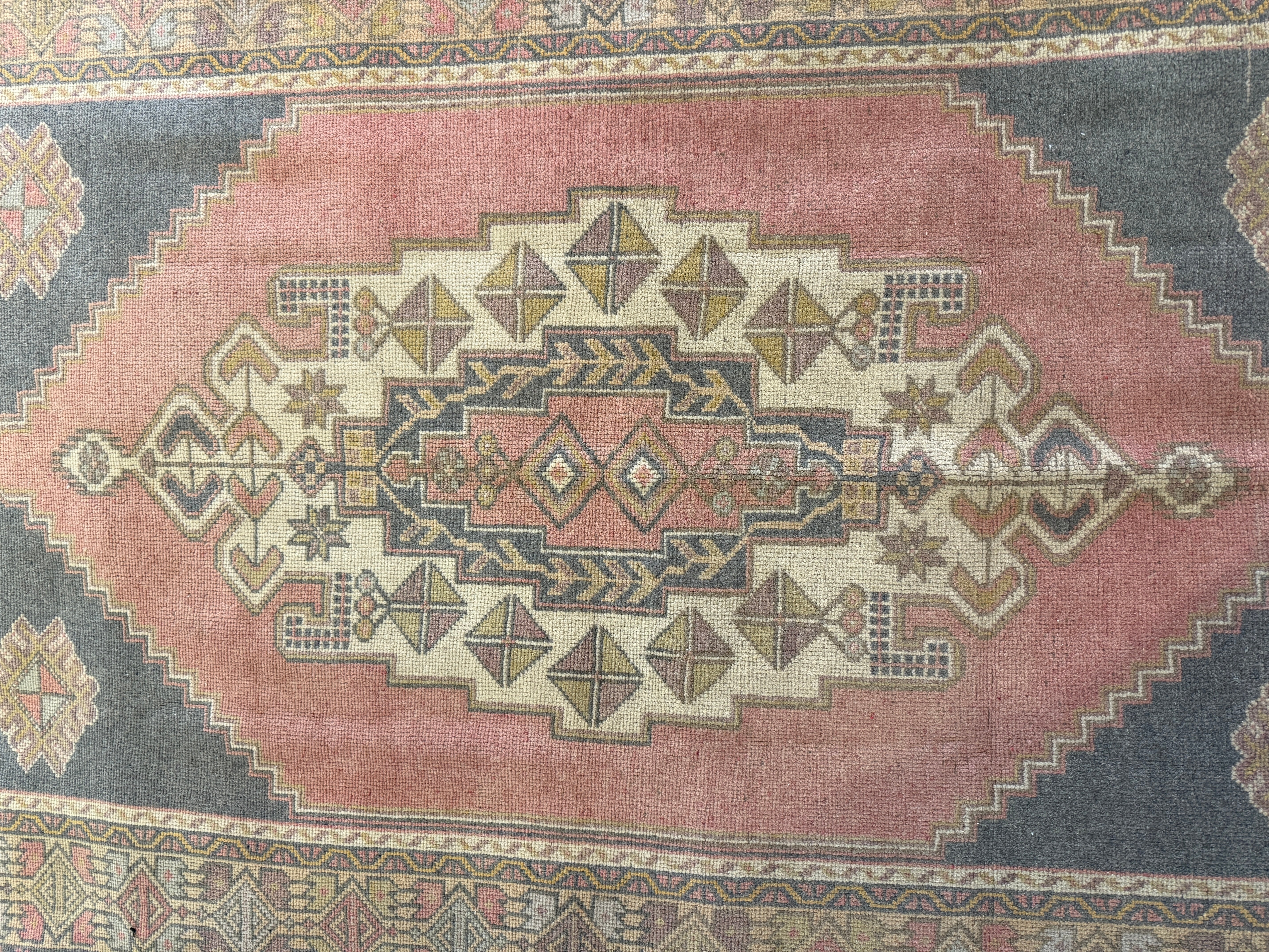 Roberta Pisco 4.3x7.6 Pink Hand-Knotted Vintage Turkish Oushak