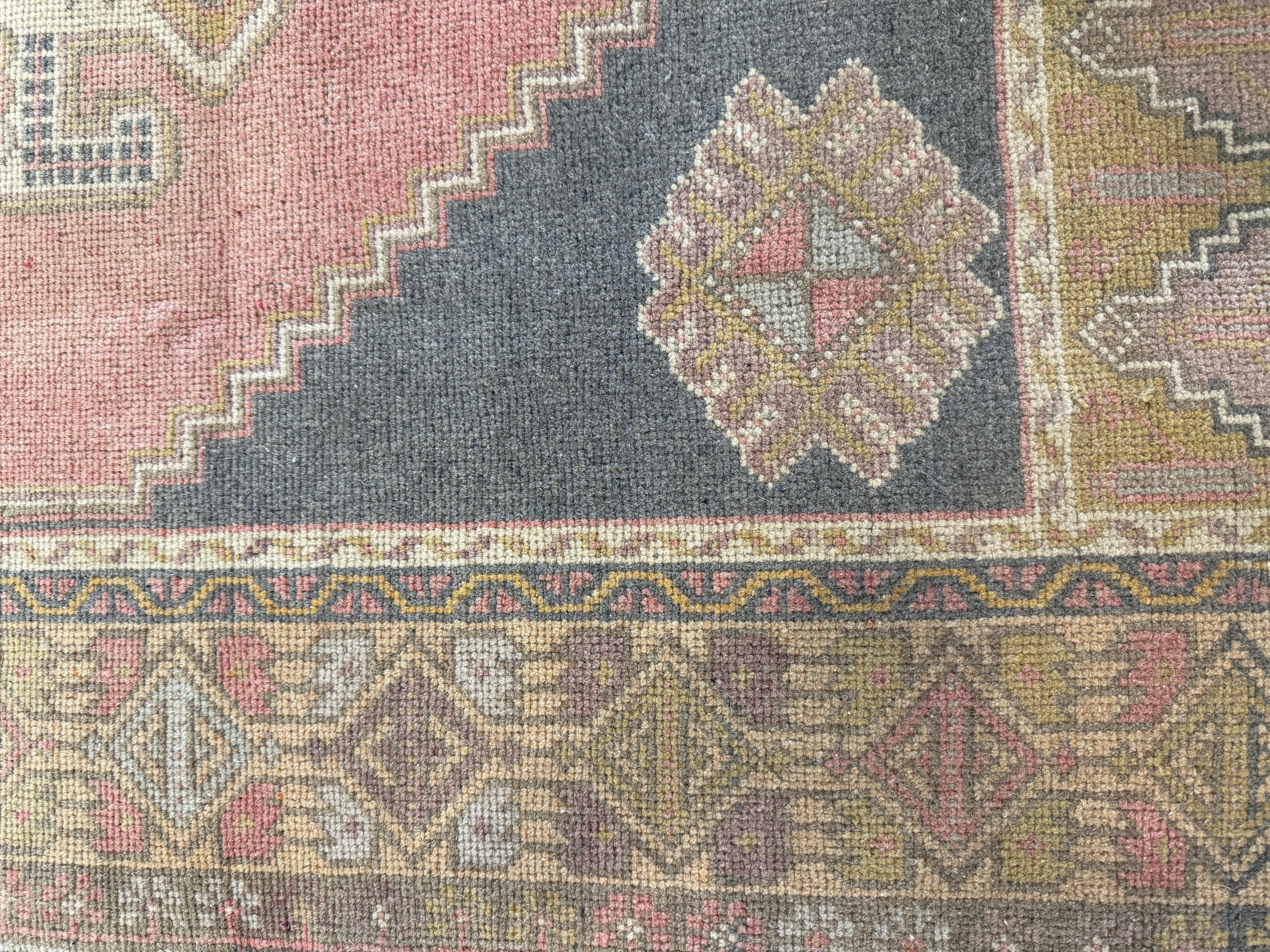 Roberta Pisco 4.3x7.6 Pink Hand-Knotted Vintage Turkish Oushak