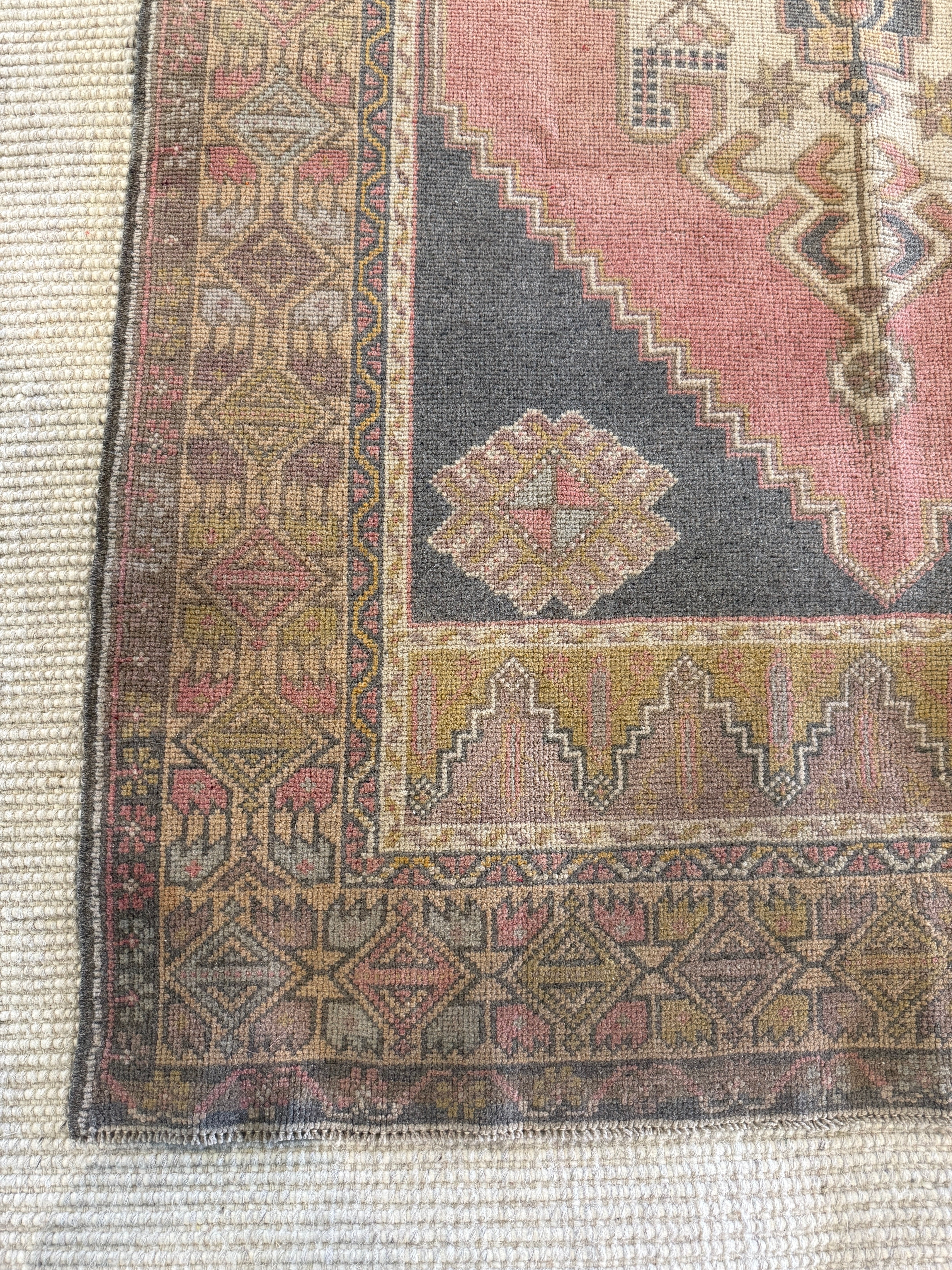 Roberta Pisco 4.3x7.6 Pink Hand-Knotted Vintage Turkish Oushak