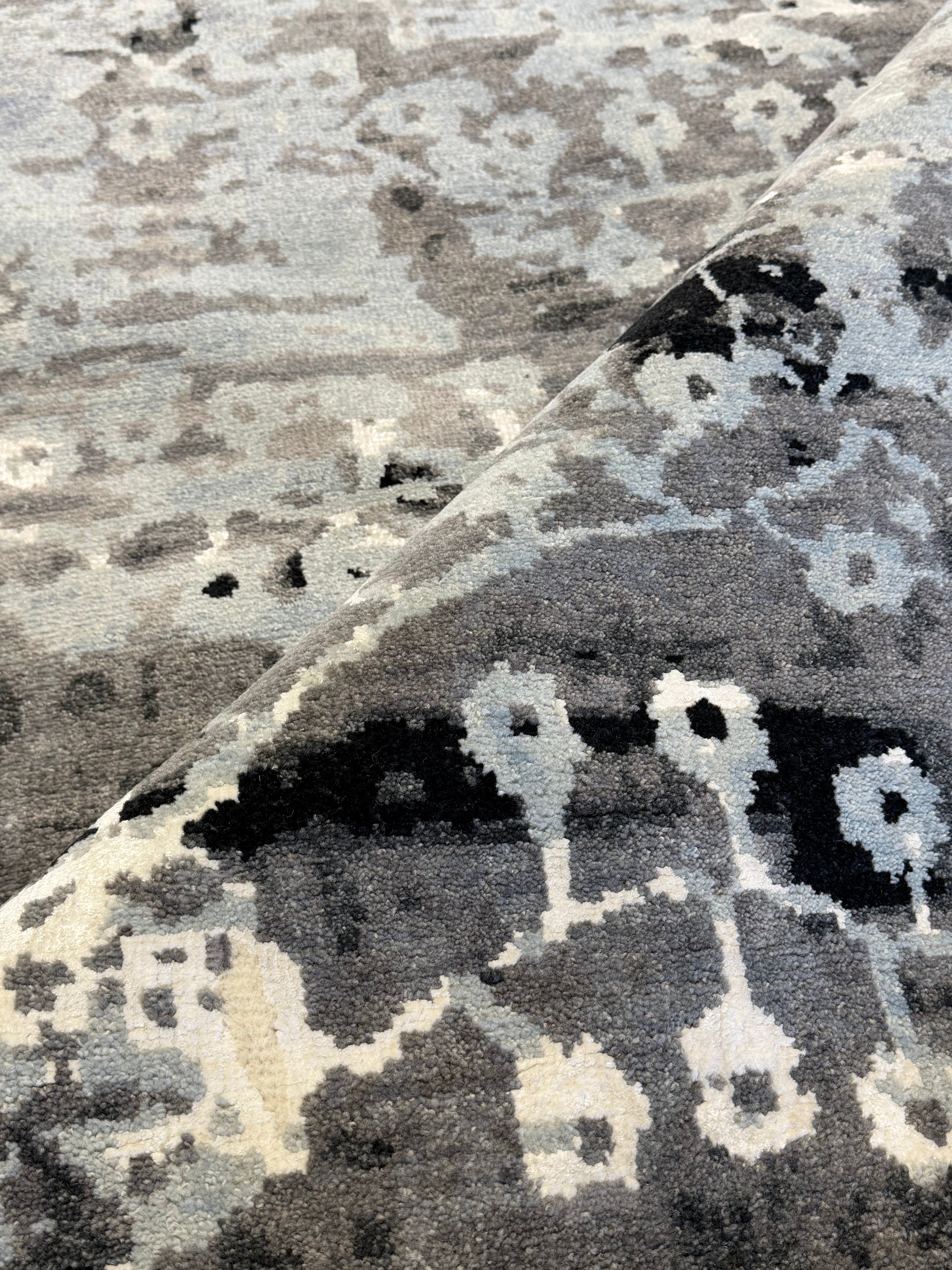 Brad Womack 8x10 Blue and Grey Hand-Knotted Modern Abstract