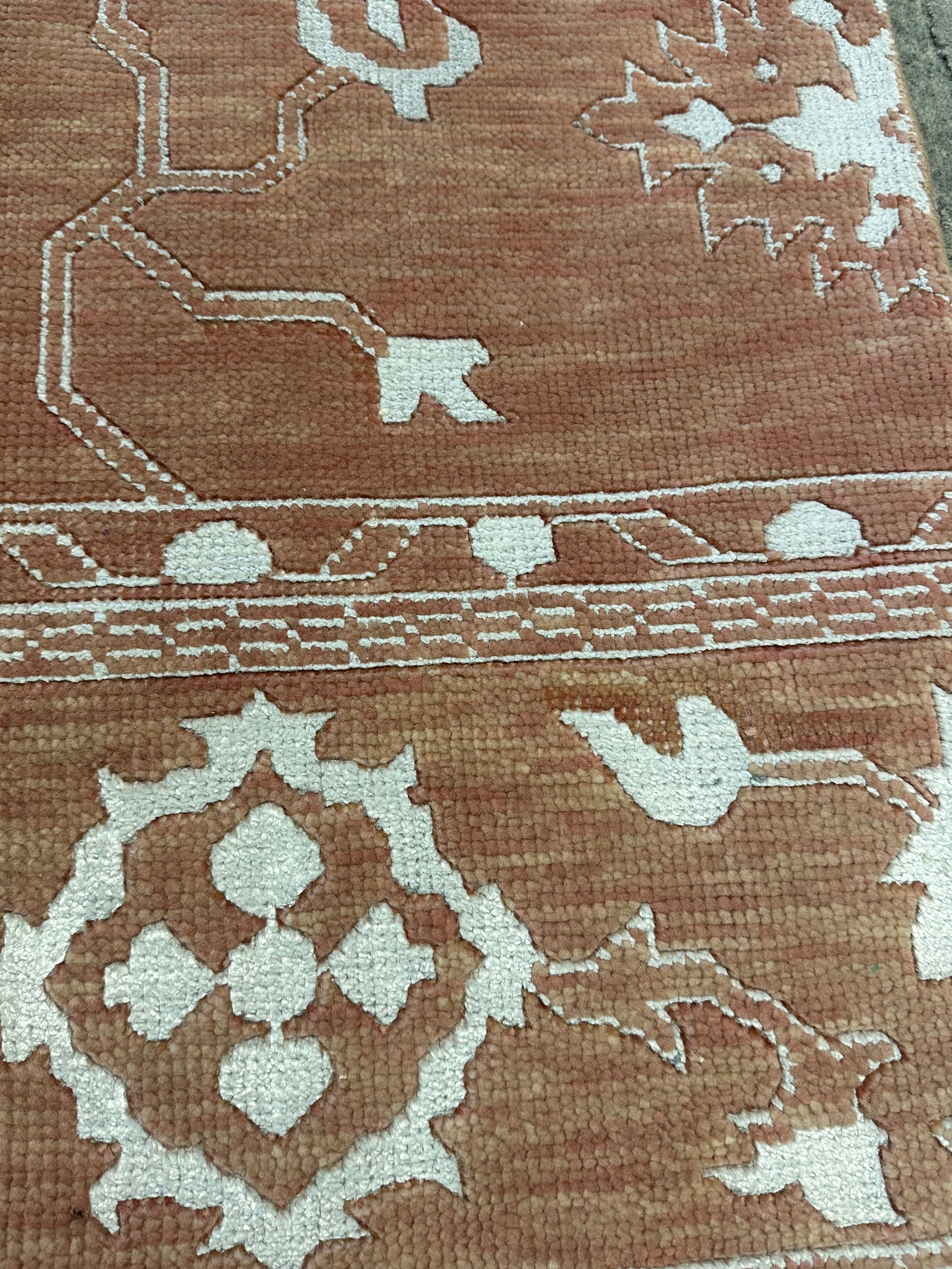 Victoria Joliddie 2x3 Hand-Knotted Oushak Rug