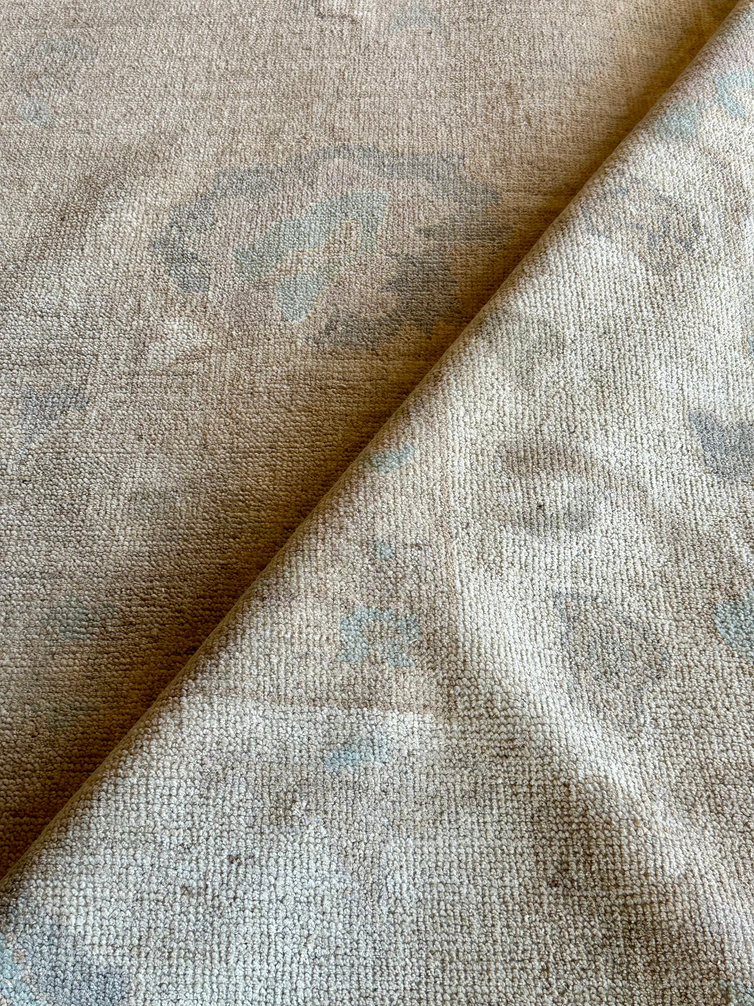 Nazy 8.11x11.5 Tan & White Afghani Oushak