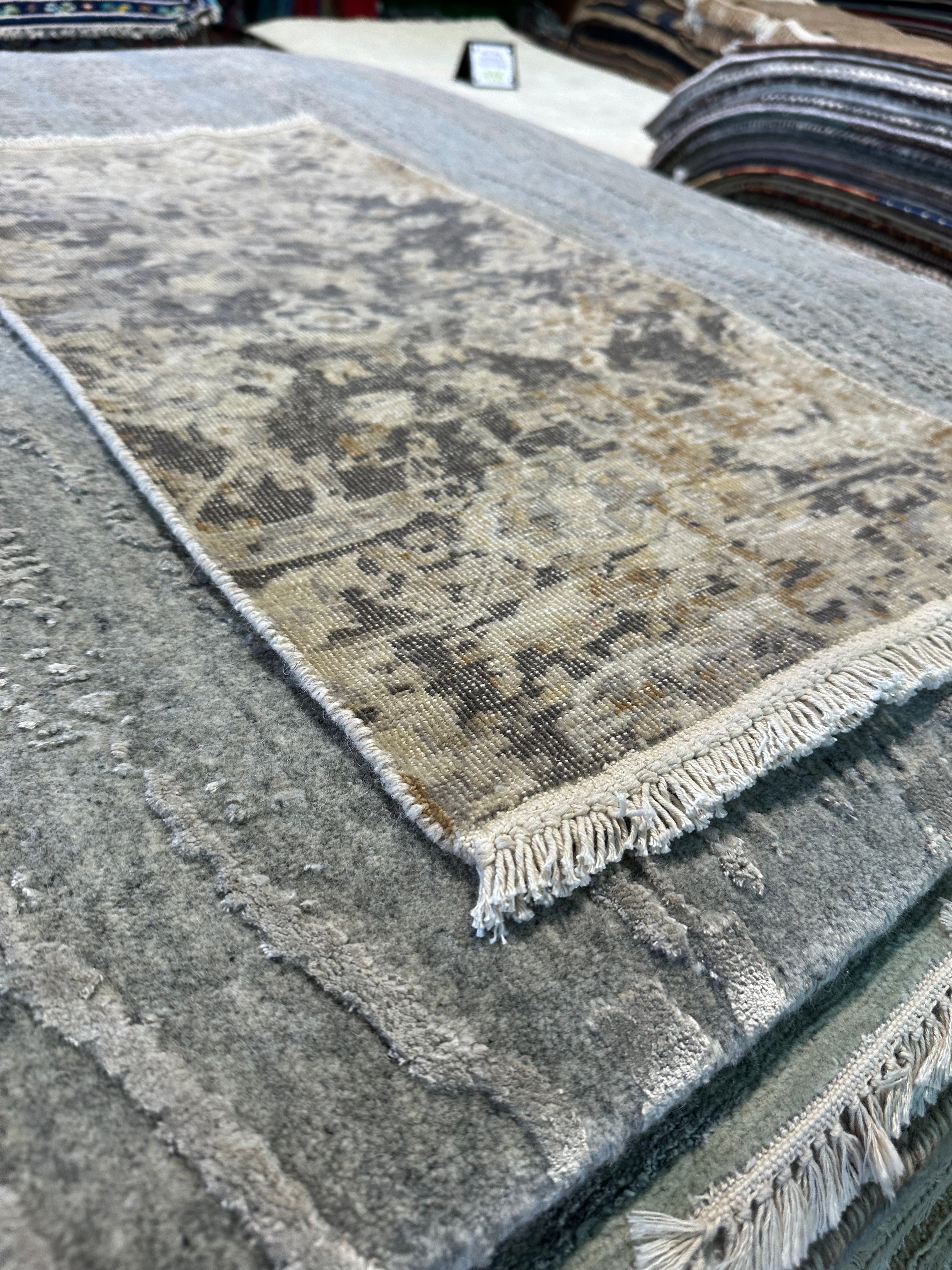 Olivia Rae Casper 2x3 Hand-Knotted Oushak Rug