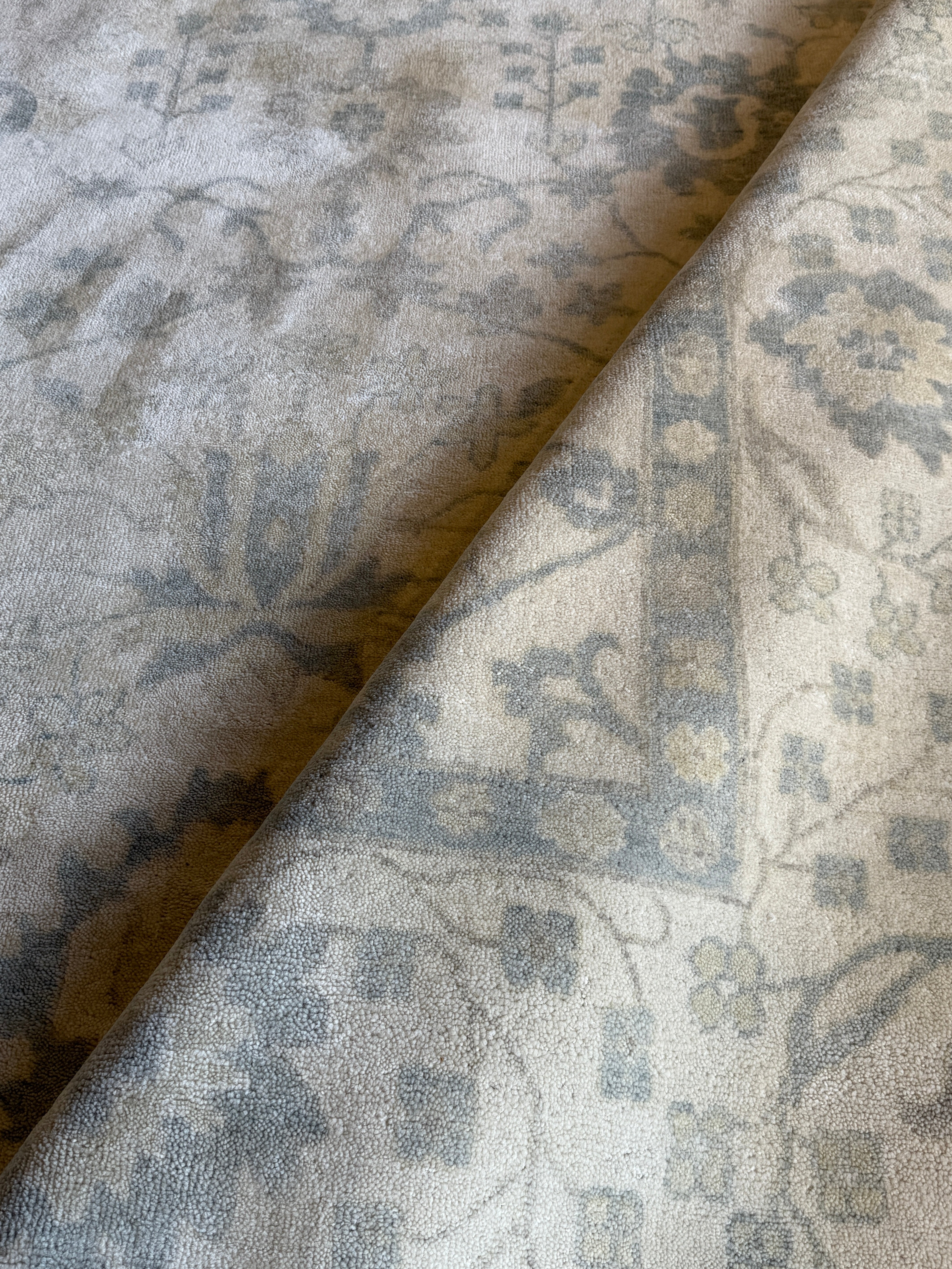 Chloe Arnold 9x12 Hand-Knotted Oushak Rug Ivory