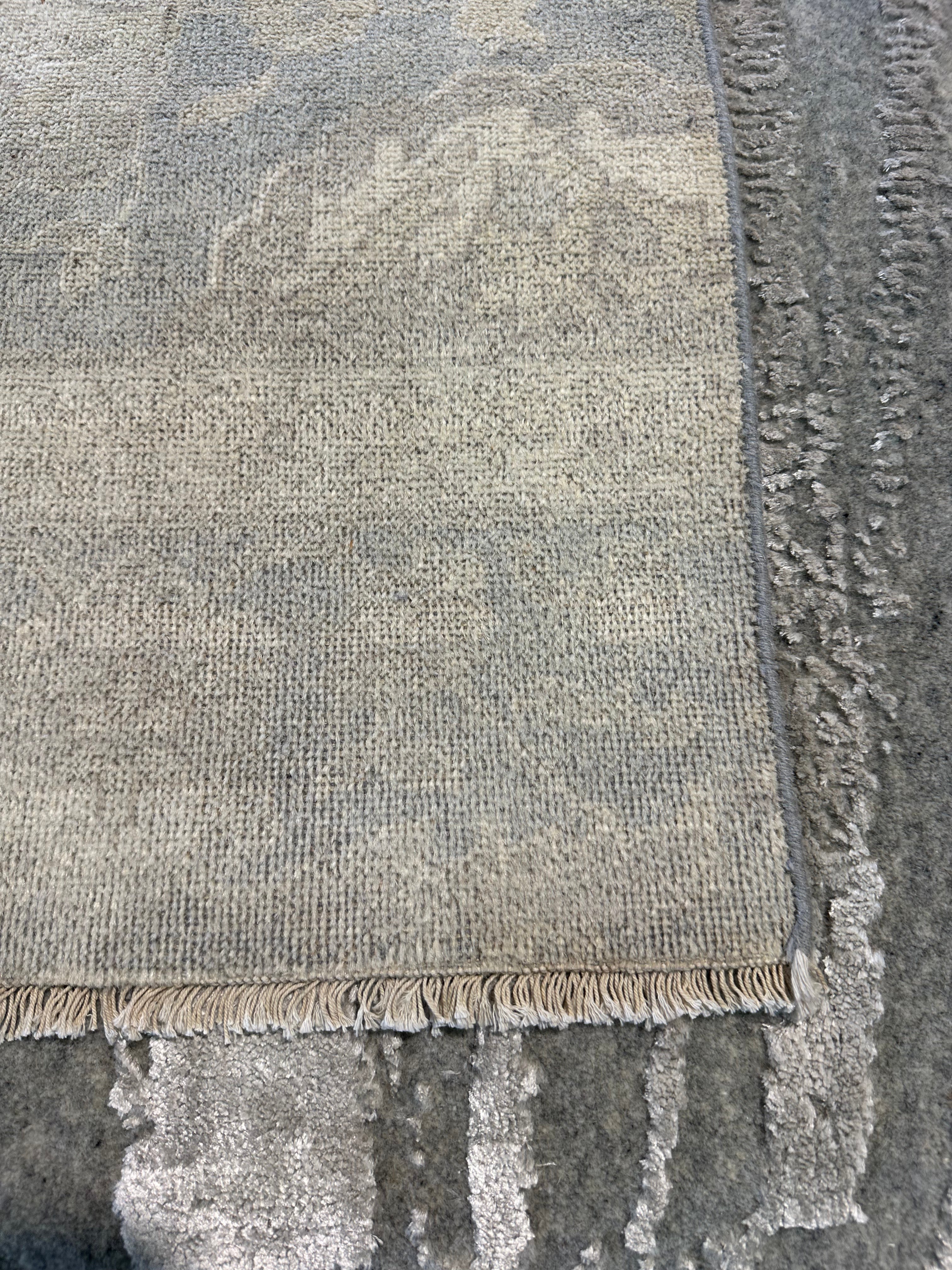 Victoria Linchong 2x3 Hand-Knotted Oushak Rug