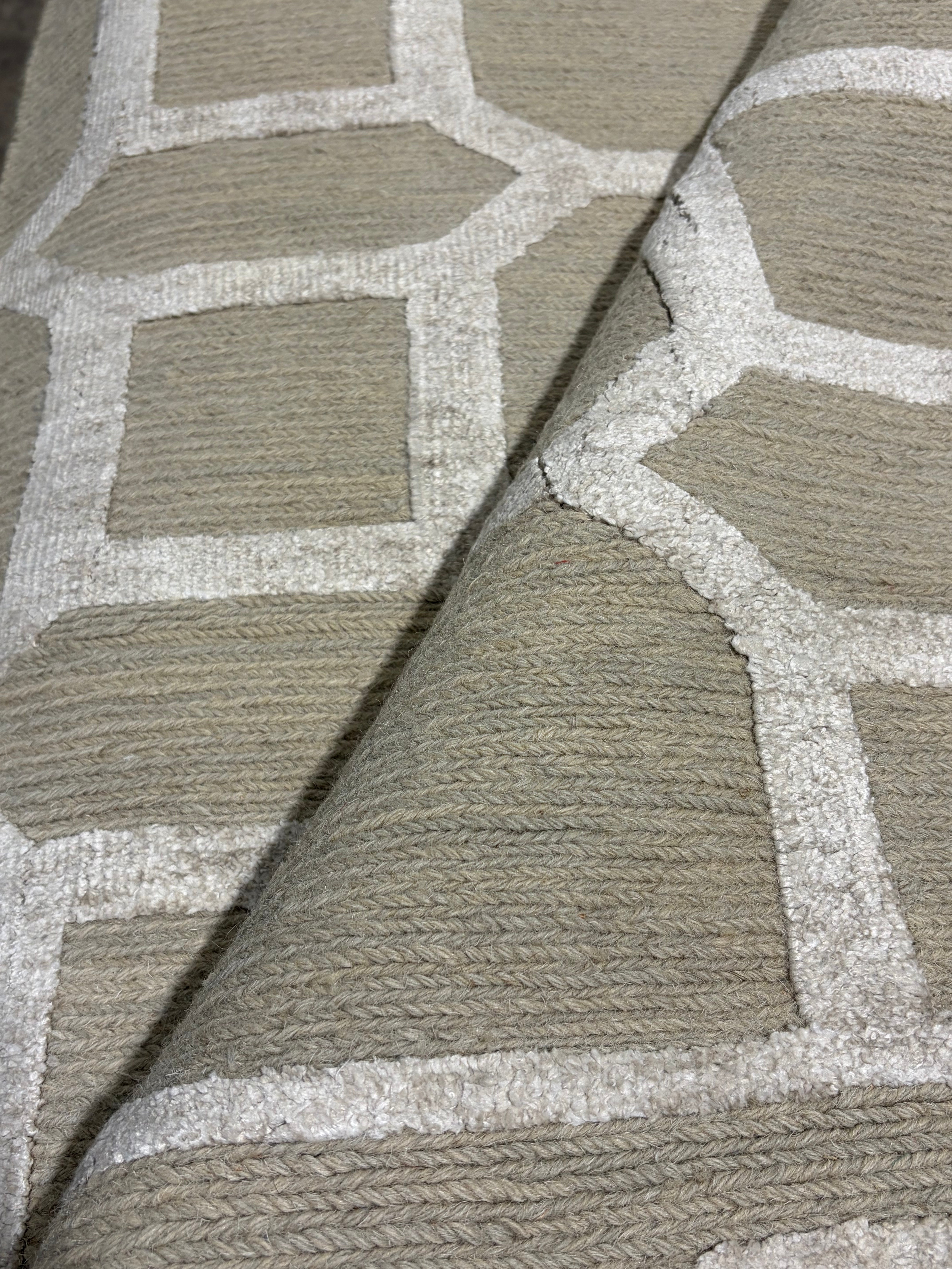 Alfie 3x9.6 Silver Hand-Knotted Modern Style Runner
