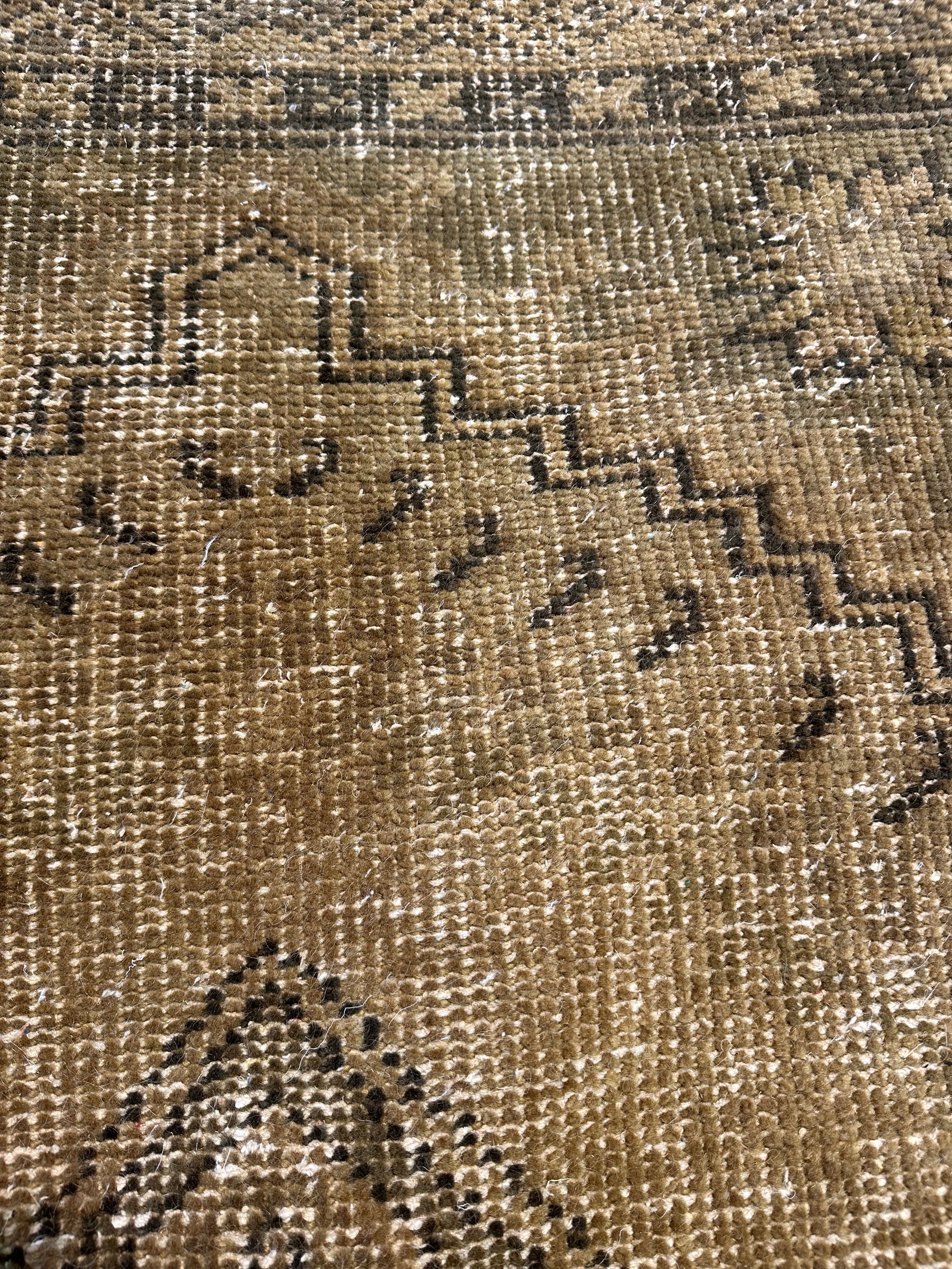 Corinne Cox 2x3 Hand-Knotted Oushak Rug