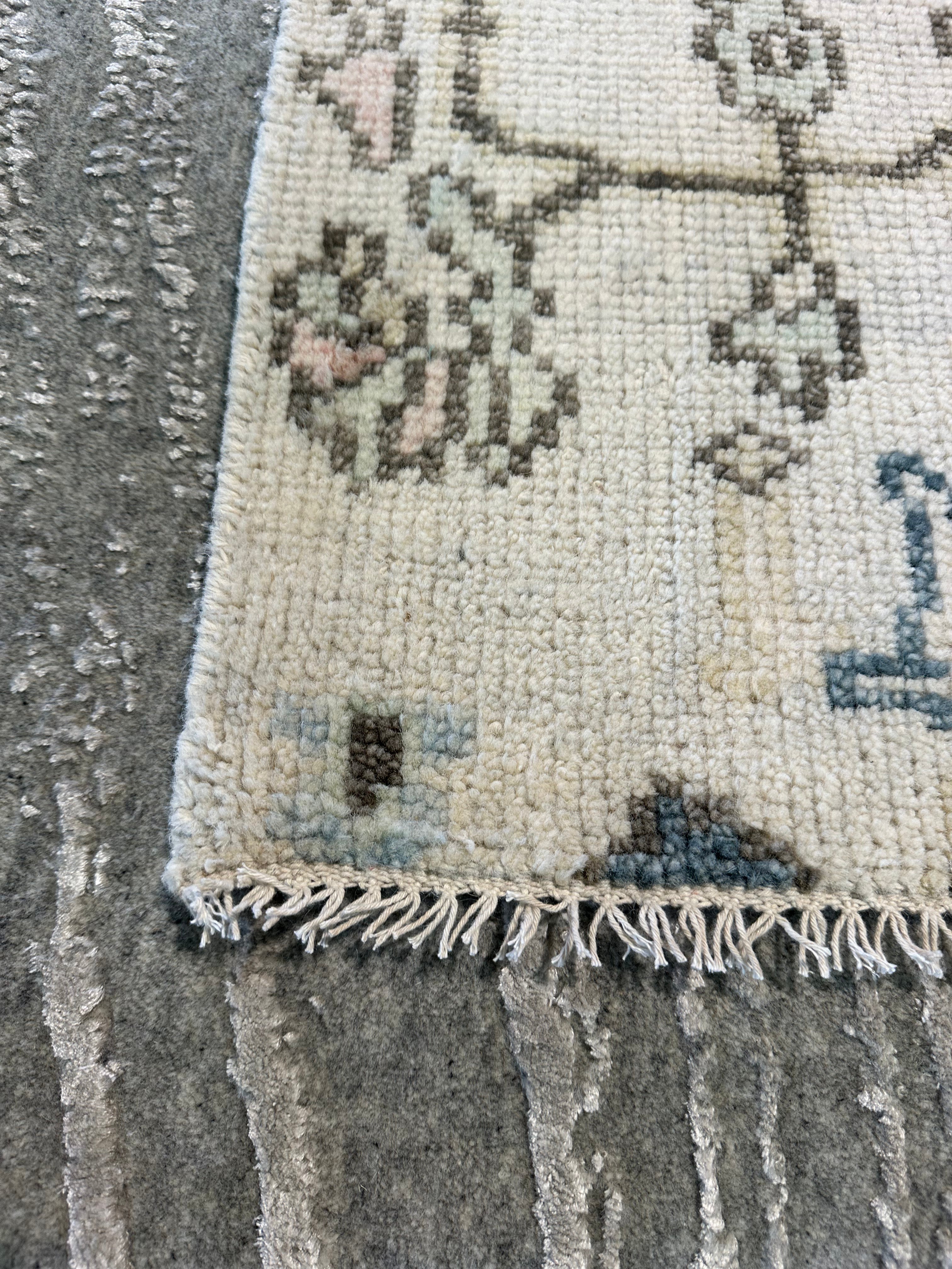 Maggie Boise 2x3 Hand-Knotted Oushak Rug