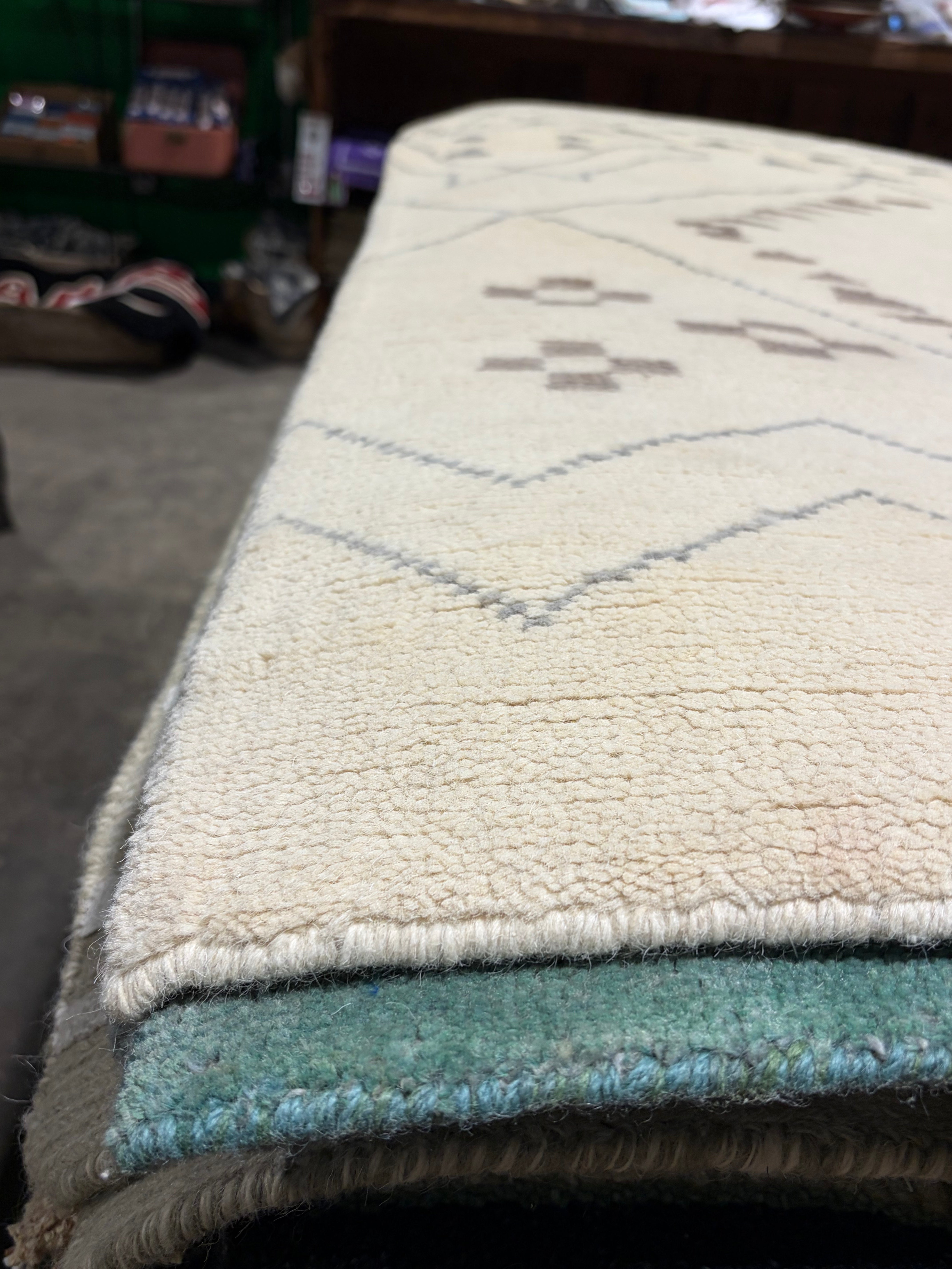 Brian Bellview 5x8 Cream Hand-Knotted Modern Style Rug