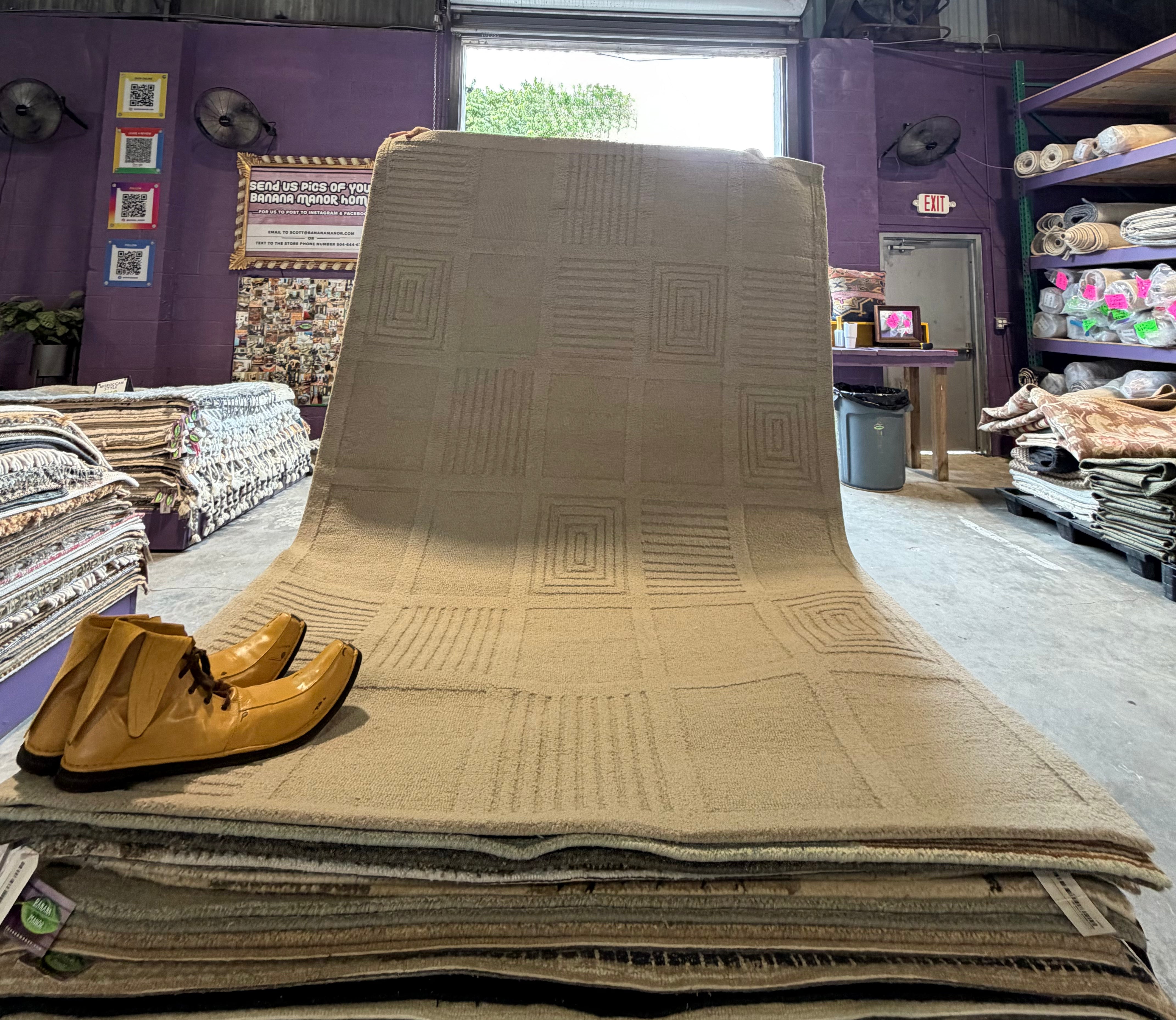 Shane Thurlow 5.3x7.9 Hand-Tufted Beige