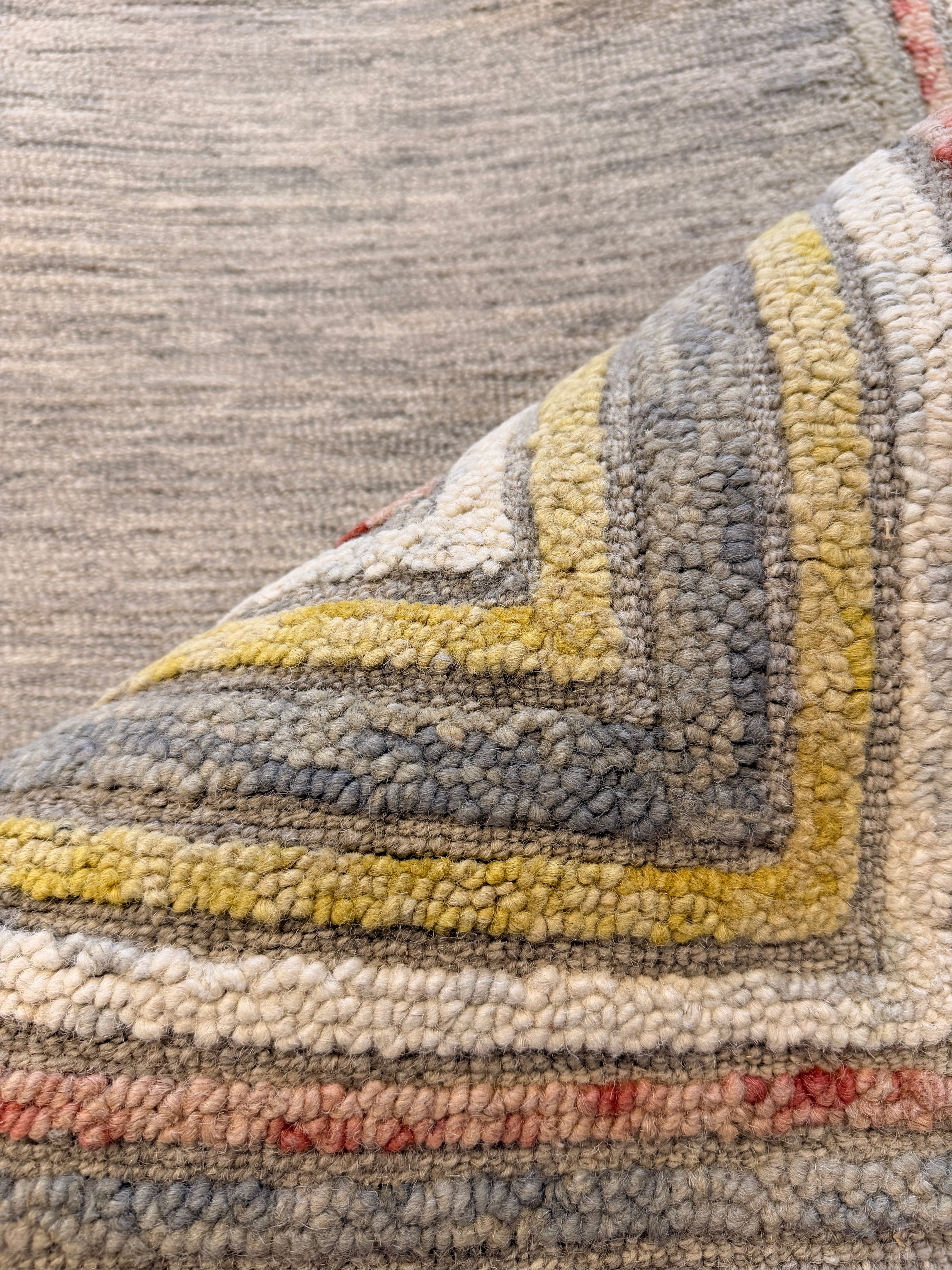 Elvis Presley 5x8 Striped Hand-Tufted Rug