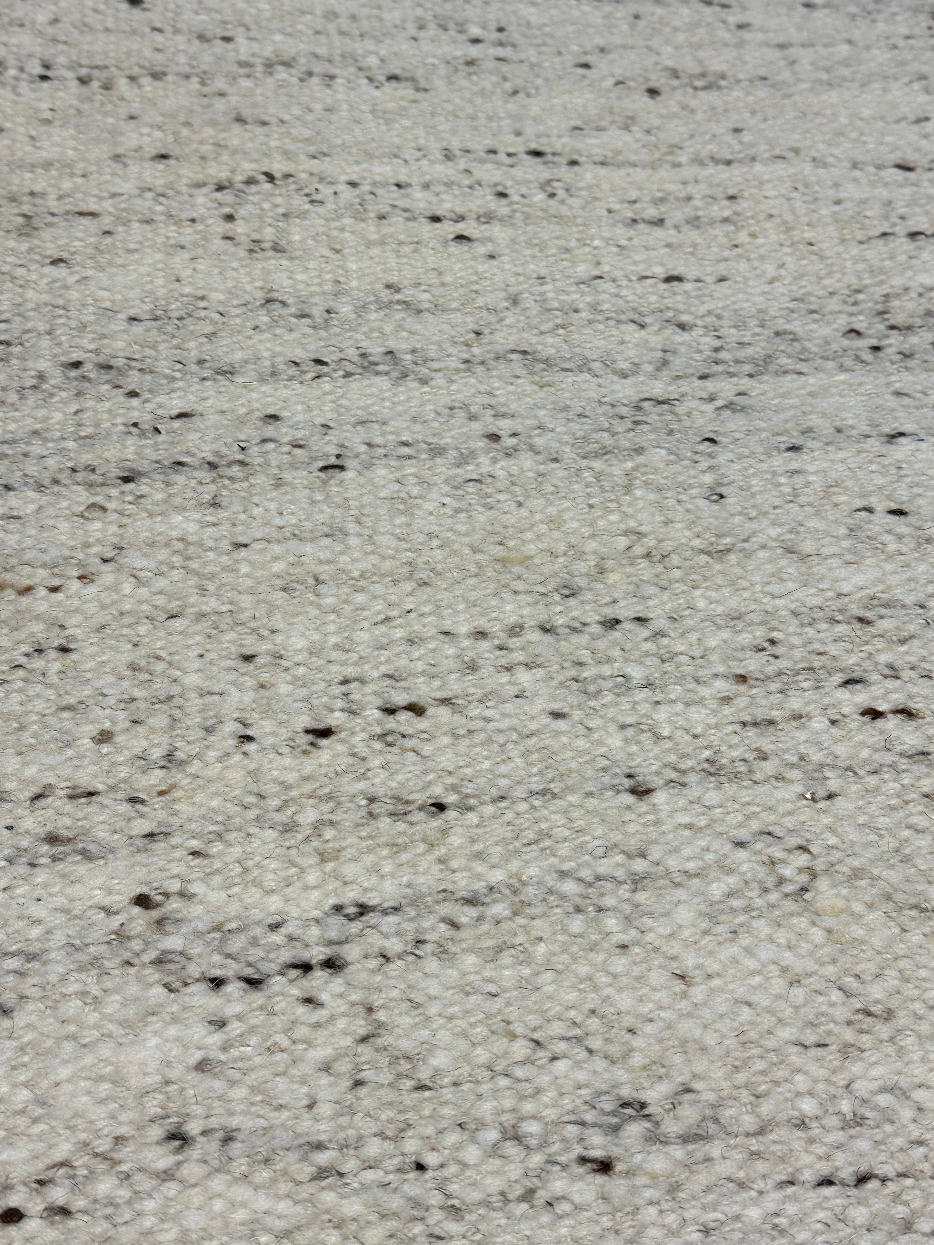 Ethan Lewis Grey Handwoven Modern Durrie Rug (Multiple Sizes)