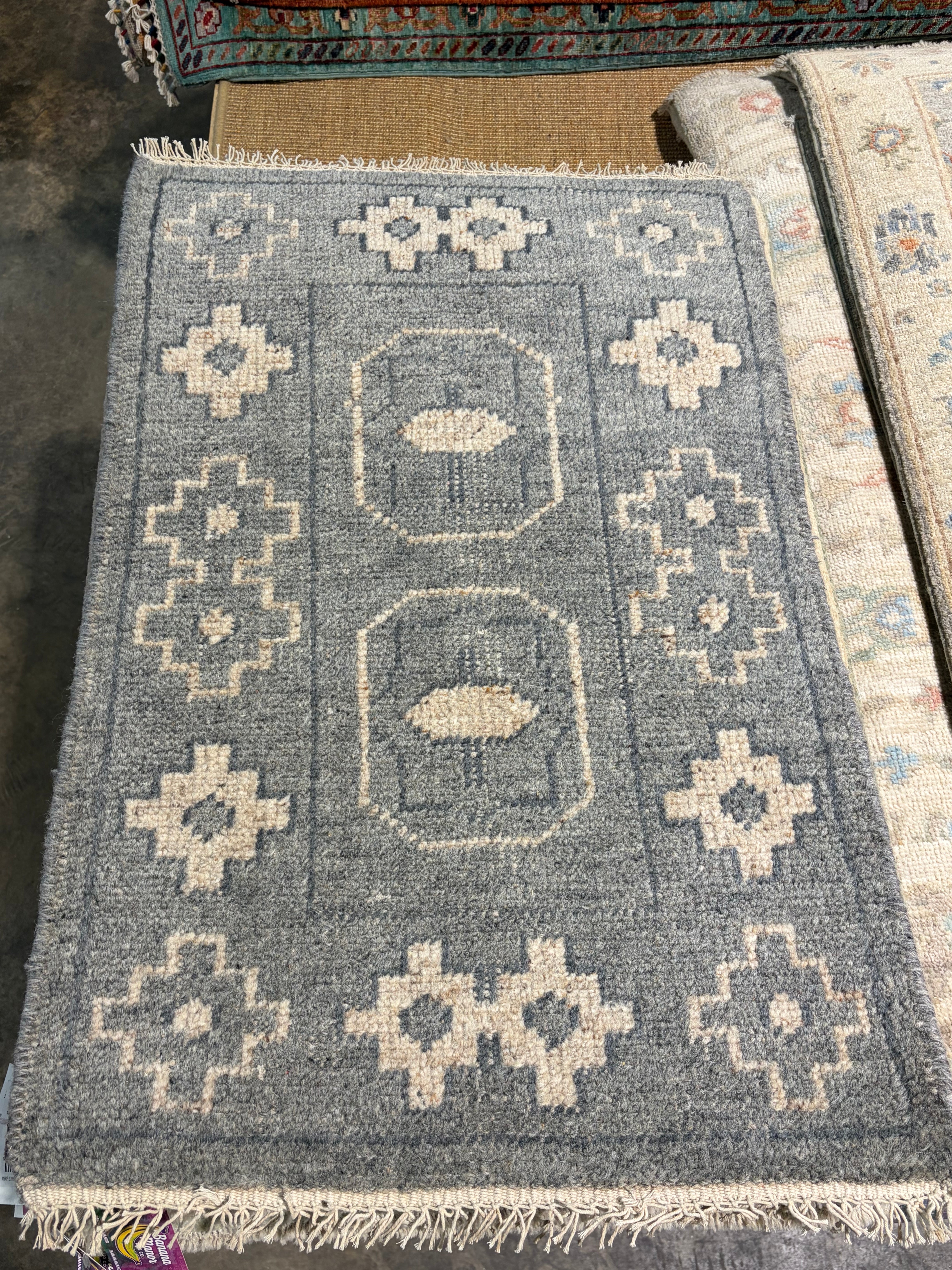 Kerri May 2x3 Hand-Knotted Oushak Rug