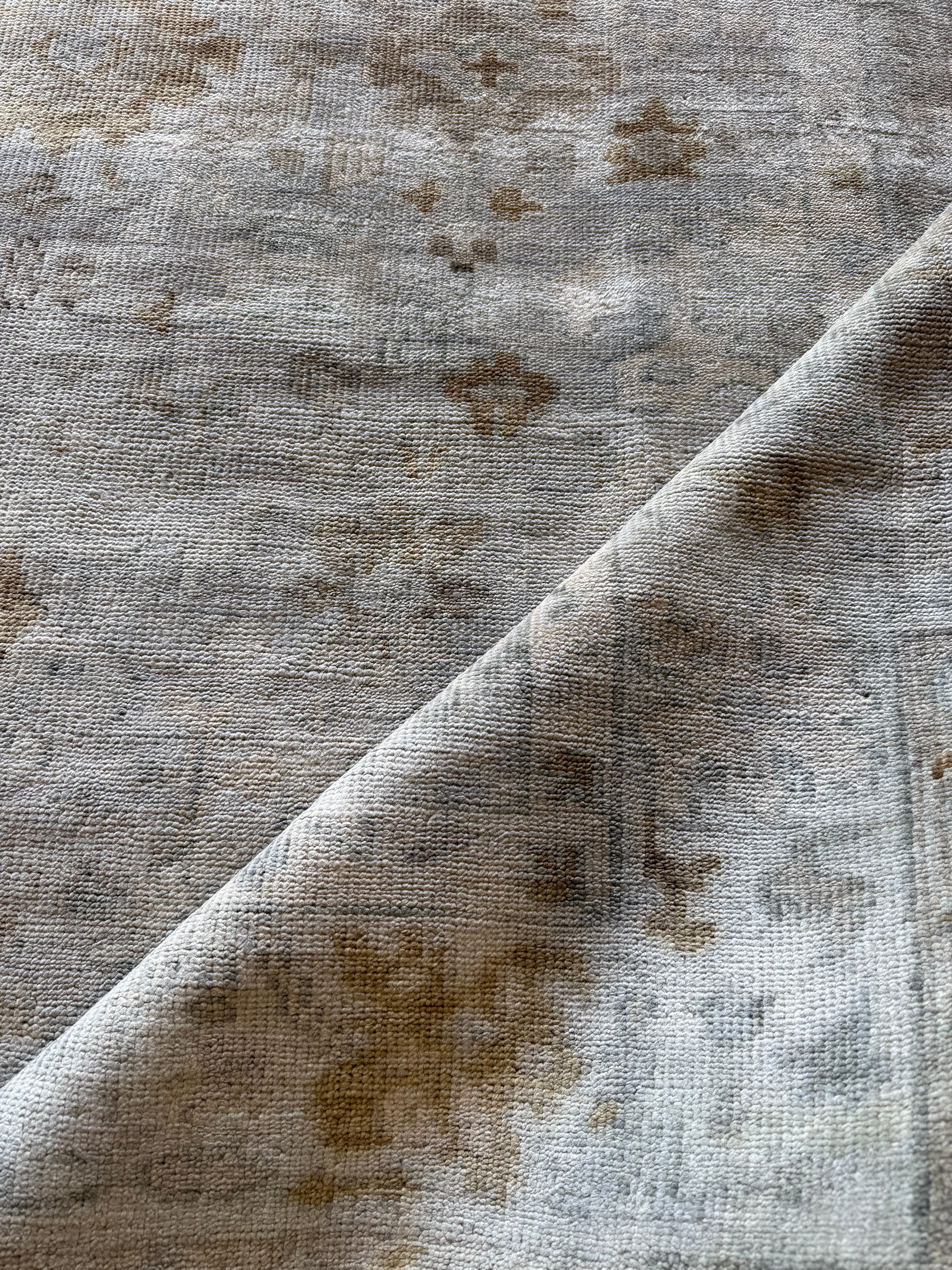 Wenche Myhre 8x10 Silver and Grey Hand-Knotted Oushak Rug
