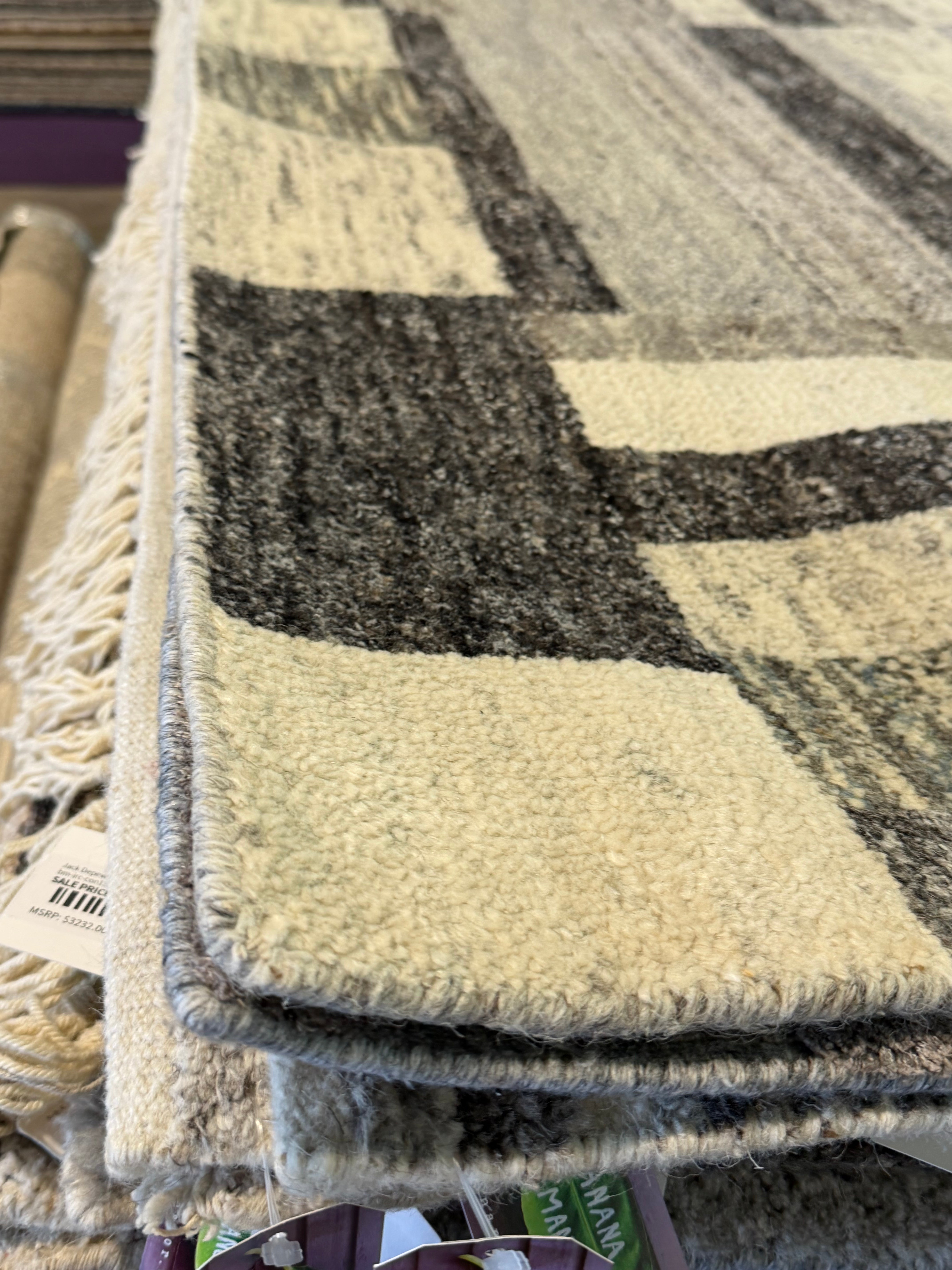 Dr. Hasseldorf 7.9x10 Hand-Knotted Brown & Beige Geometrical