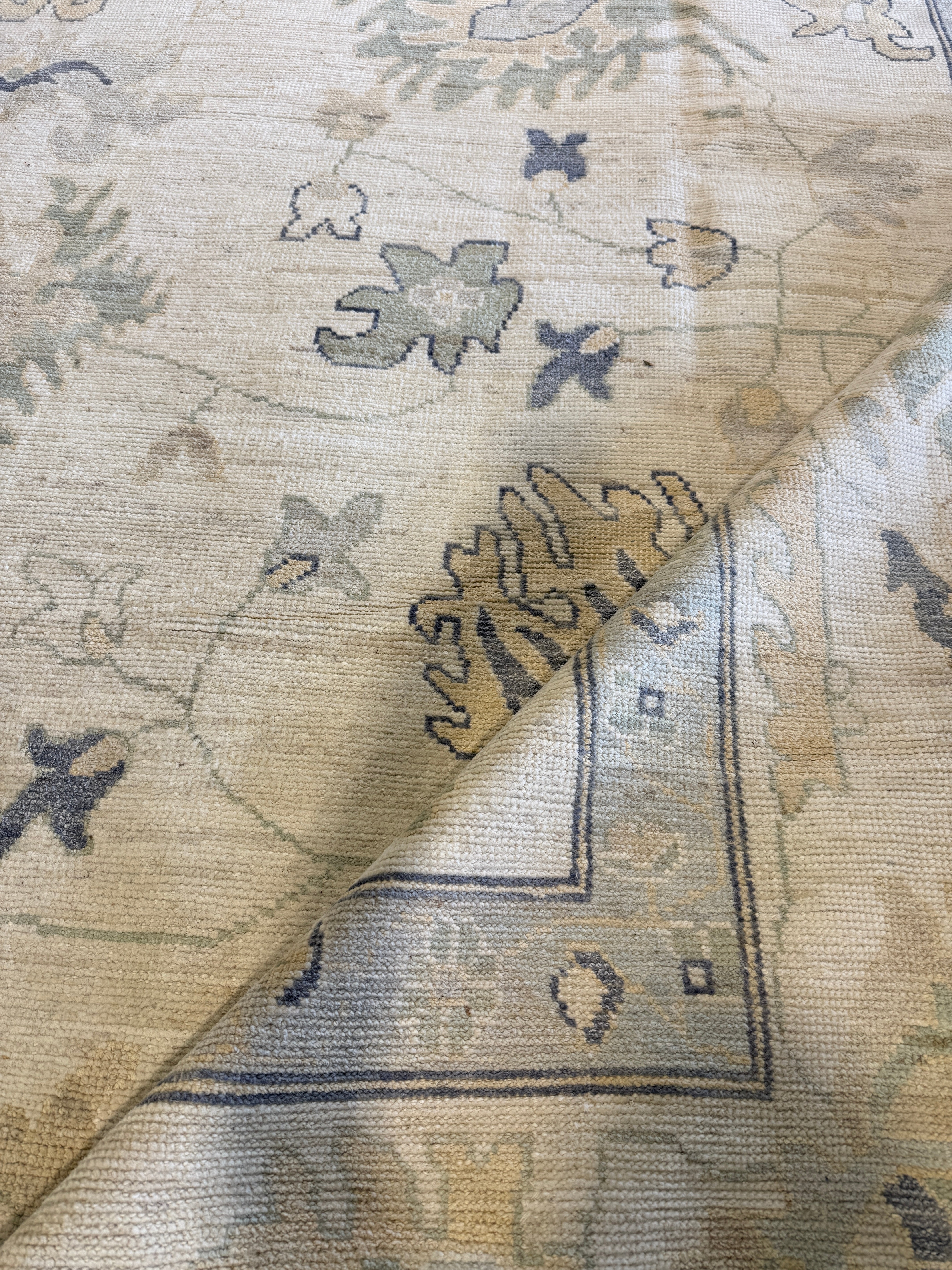 Maggie Langtry 11.8x15.2 Cream Hand-Knotted Oushak