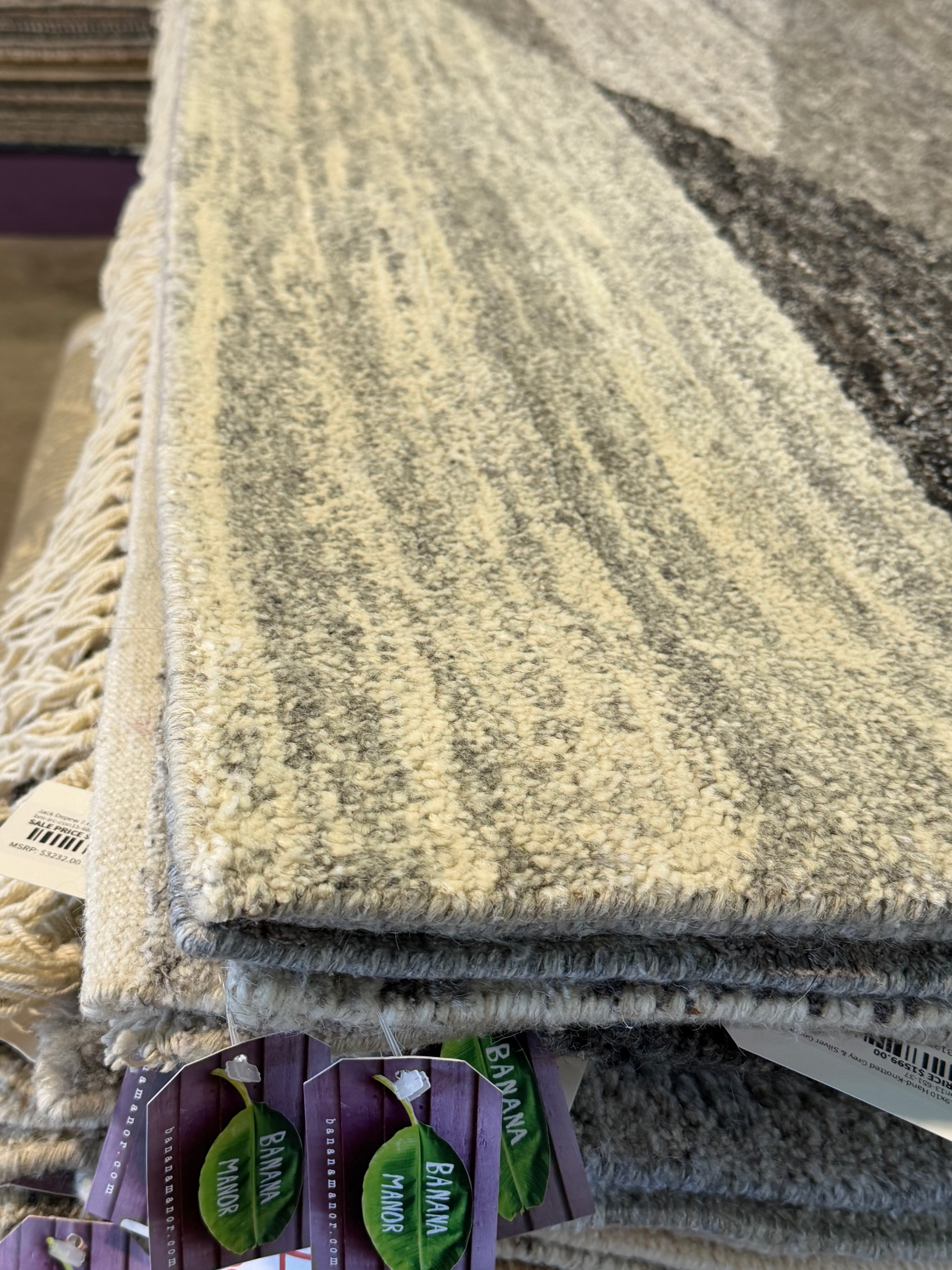 Dr. Hasseldorf 7.9x10 Hand-Knotted Brown & Beige Geometrical