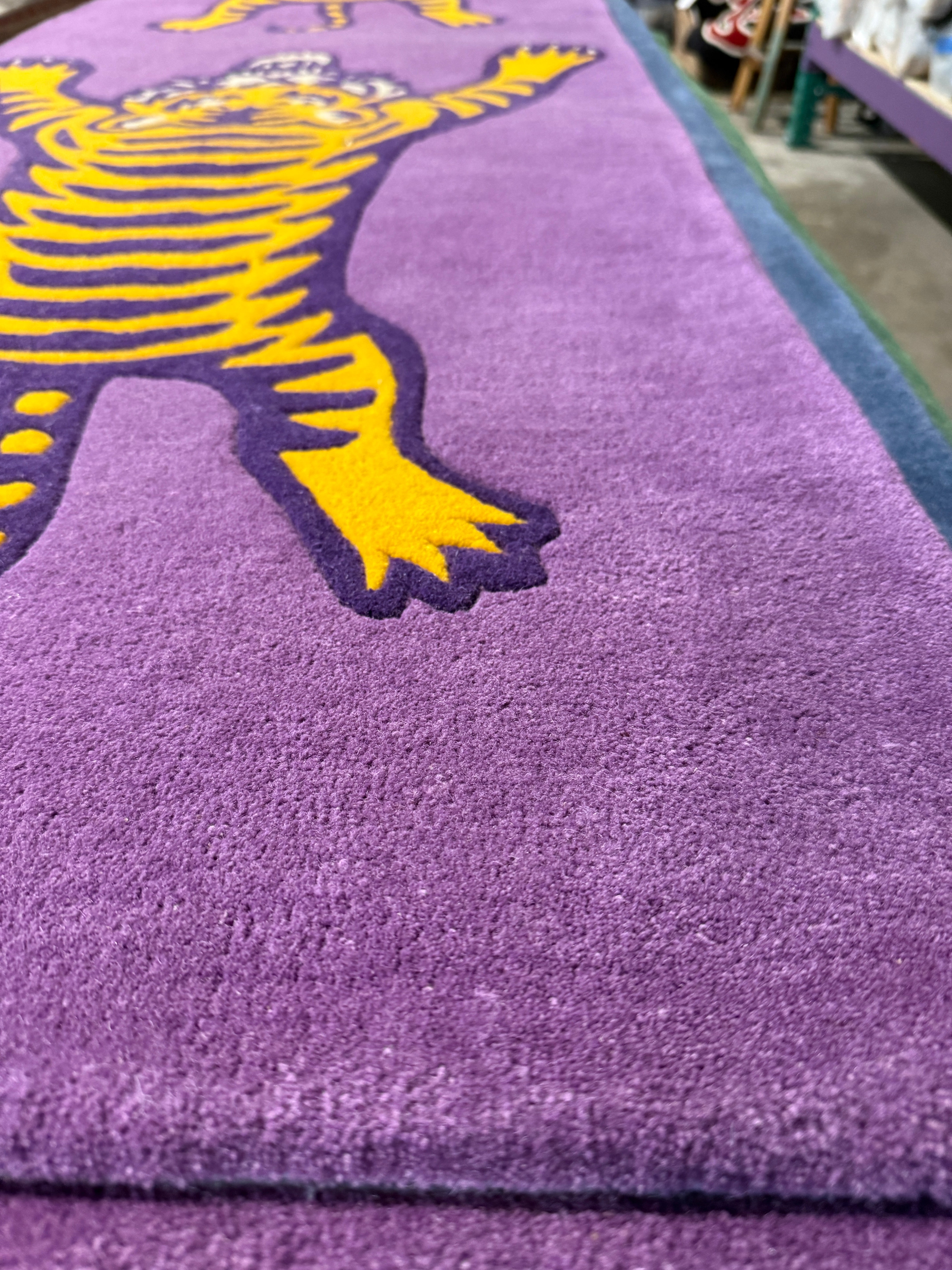 El Tigre 2.6x12 Runner Hand-Tufted Runner (Two Styles)