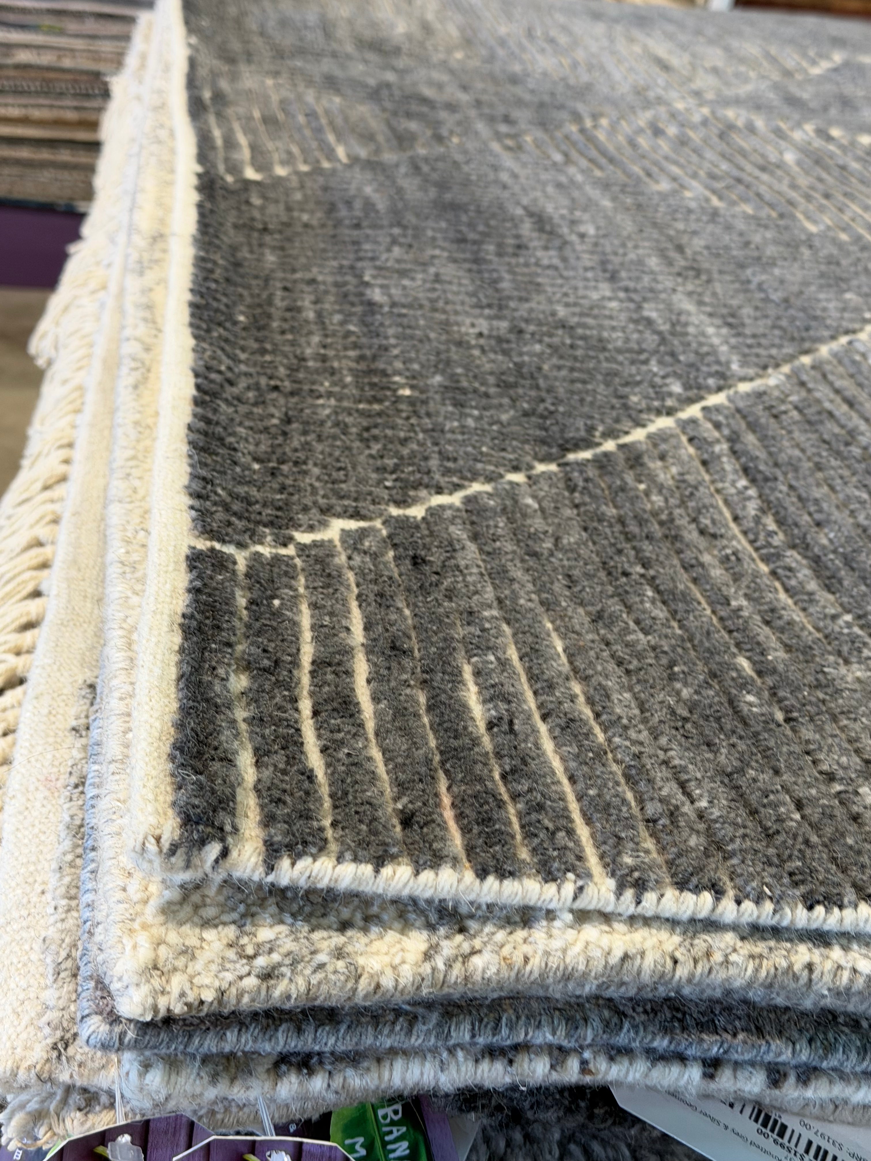 Uncle Frank 8.3x10 Hand-Knotted Dark Grey & Ivory High Low