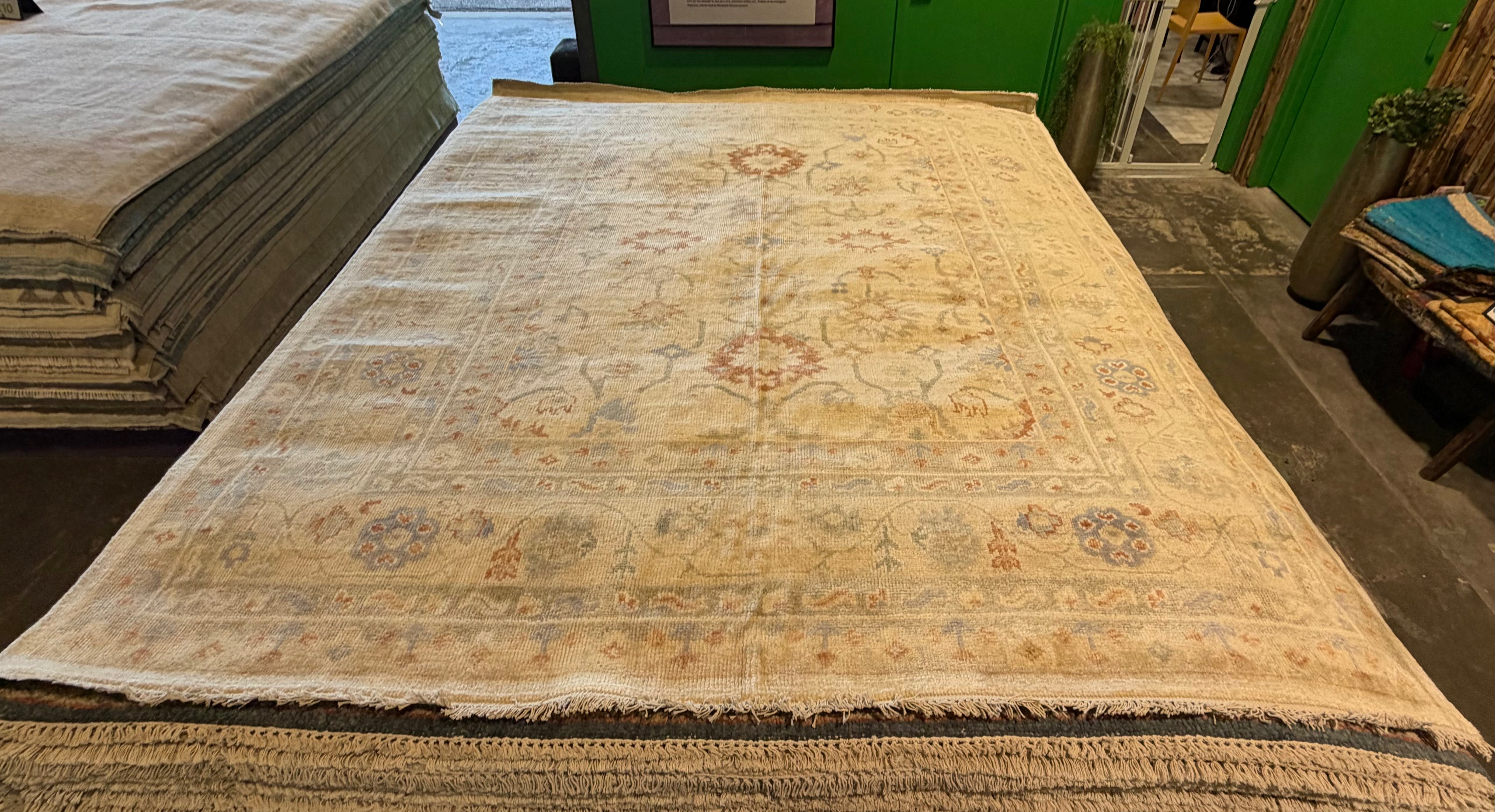 Lesley-Ann Brandt 8.3x10 Hand-Knotted Oushak Rug Ivory and Tan
