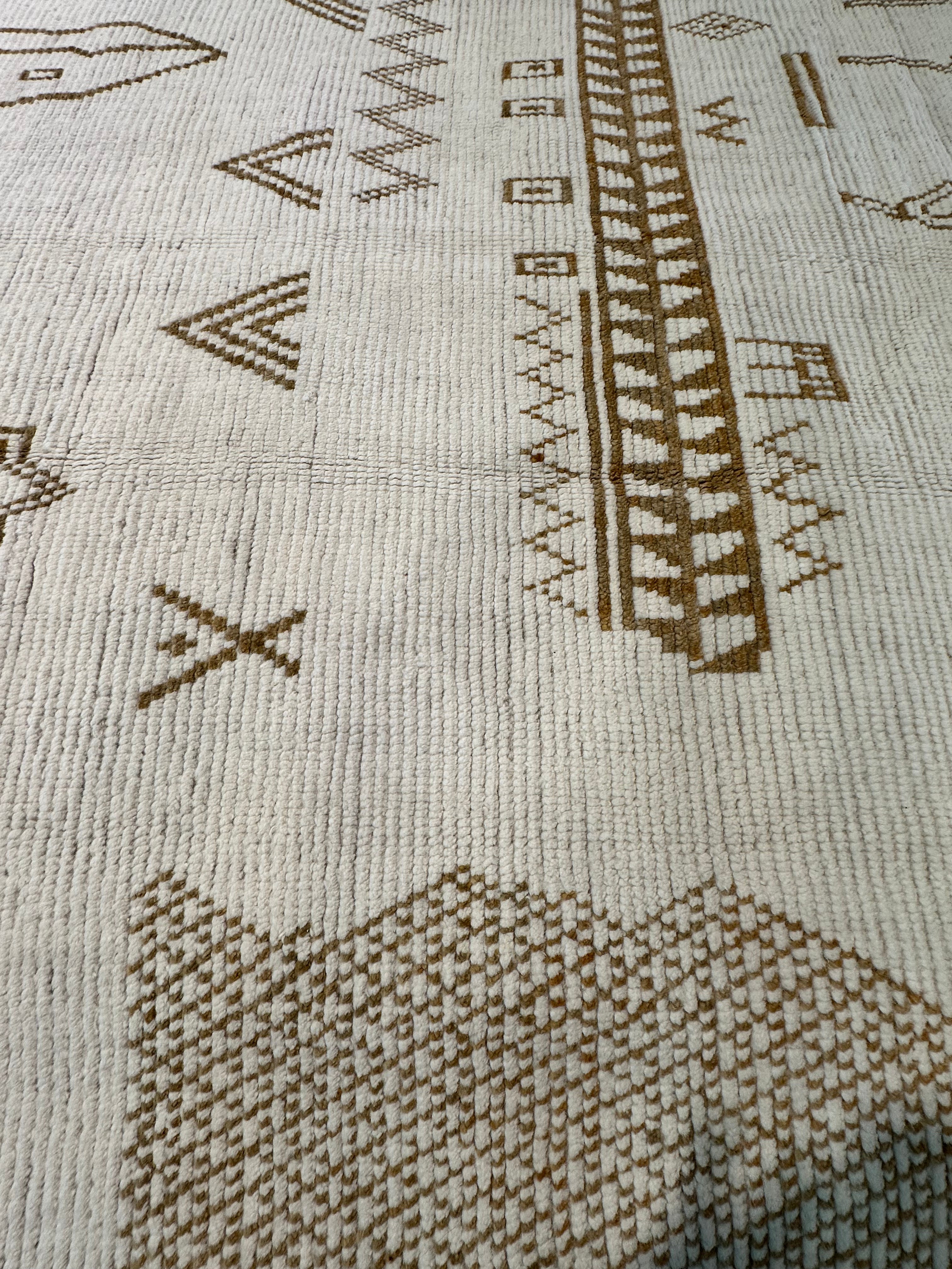 Carl Sandino Moreno 8.1x10.5 Cream Hand-Knotted Afghani Moroccan Style Rug