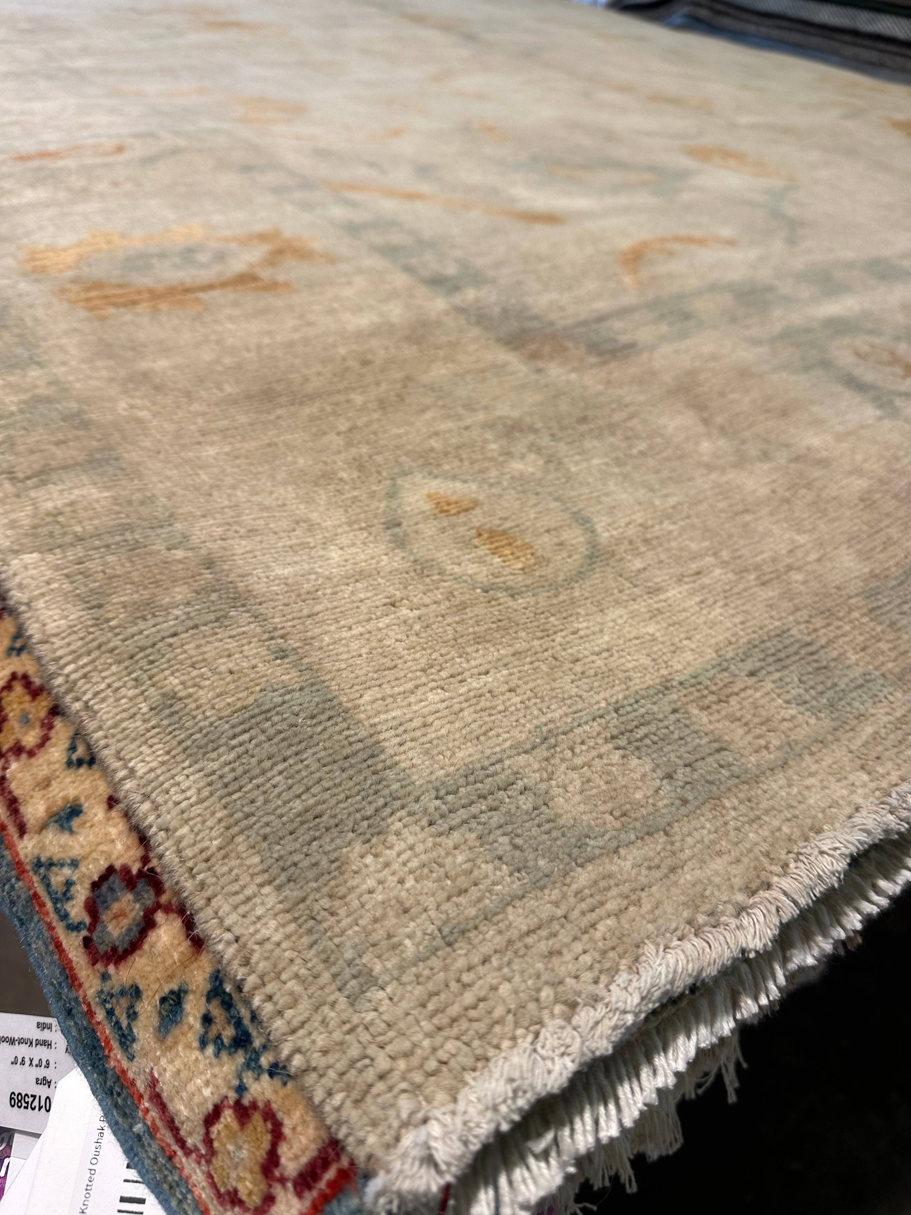 Gabrielle Shaw 6.1x9.1 Beige Whitewashed Hand-Knotted Oushak