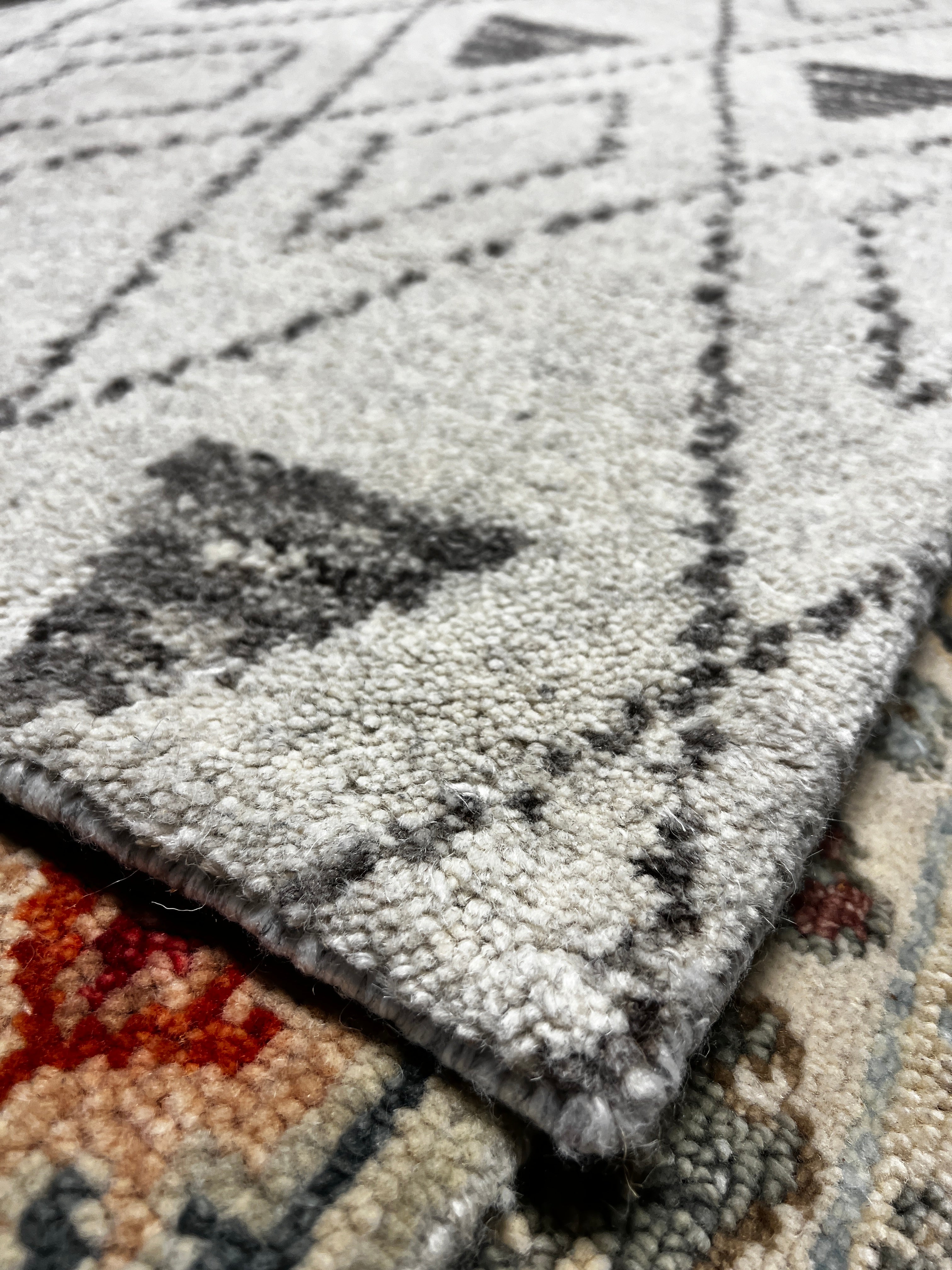 Bryan Brown Hand-Knotted Berber Runner Rug Ivory and Grey (Multiple Sizes)