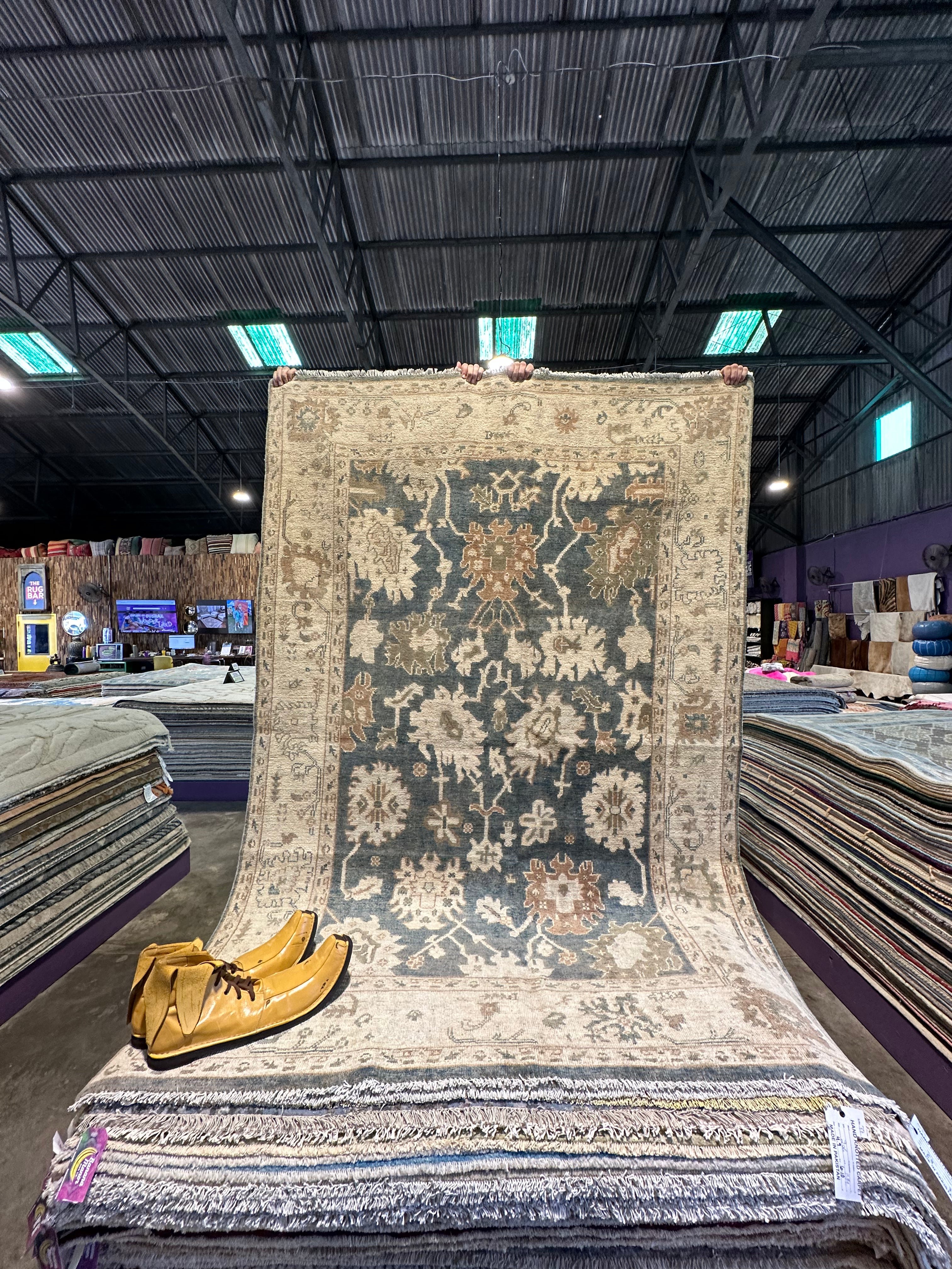 Mari 5.4x7.5 Blue Whitewashed Hand-Knotted Oushak