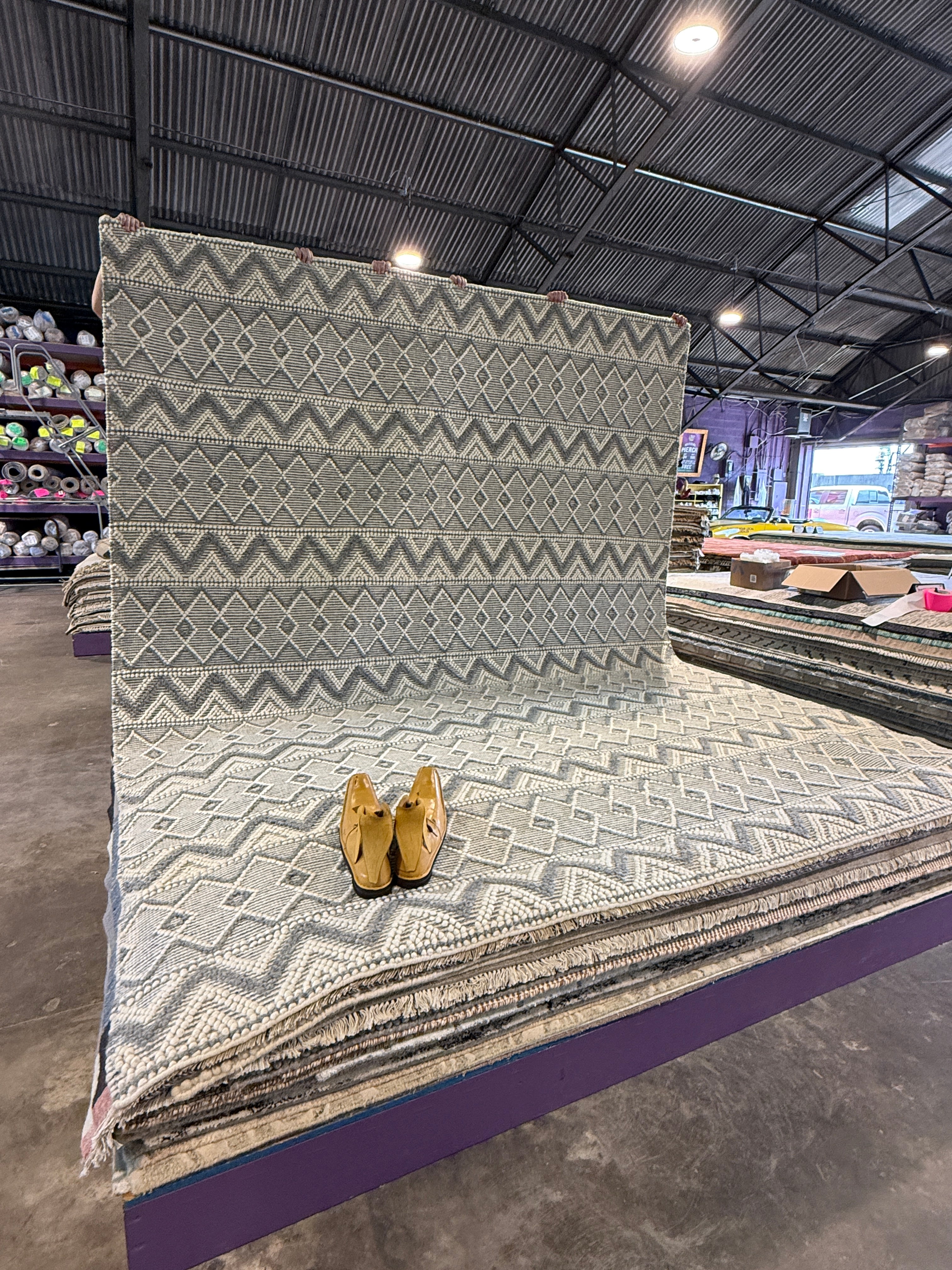 Countess Grey and Ivory Handwoven Rug 9x12