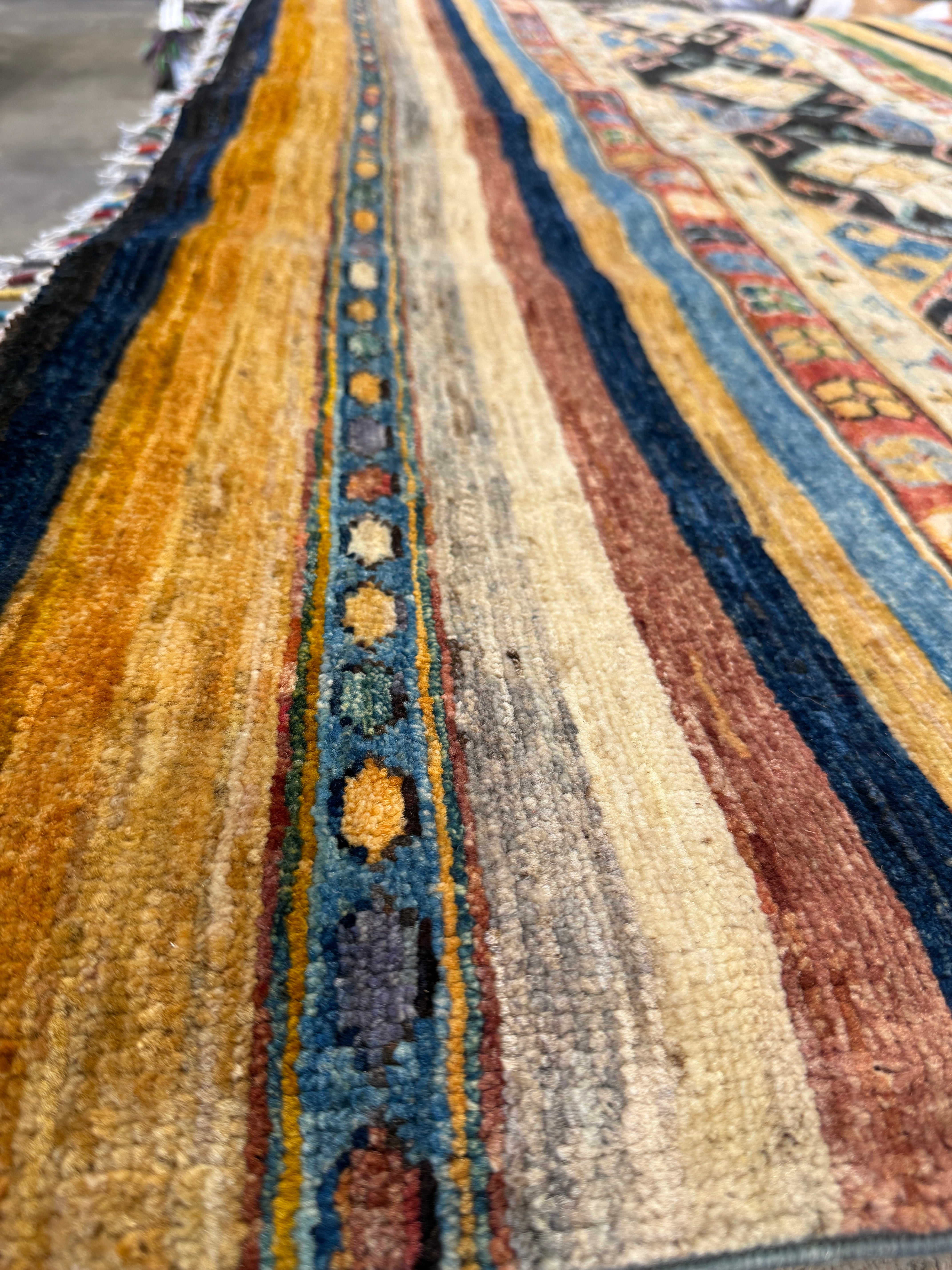 Tess 6.6x9.3 Colorful Hand-Knotted Whitewashed Oushak
